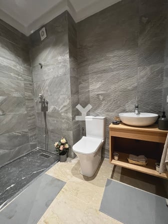 user-PC000114-image