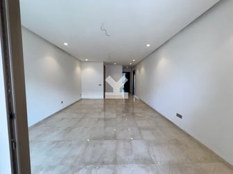 user-RA087783-image