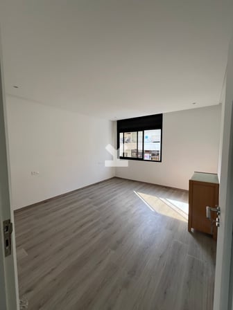 user-RA121528-image