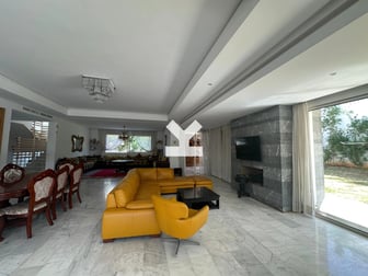 user-RI019715-image