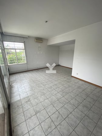 user-RI043249-image