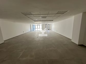 user-RI070473-image
