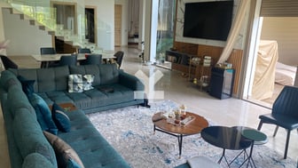 user-RI080080-image