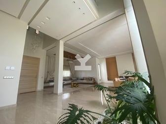 user-AI092218-image