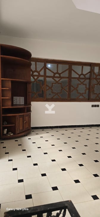 user-RI152555-image