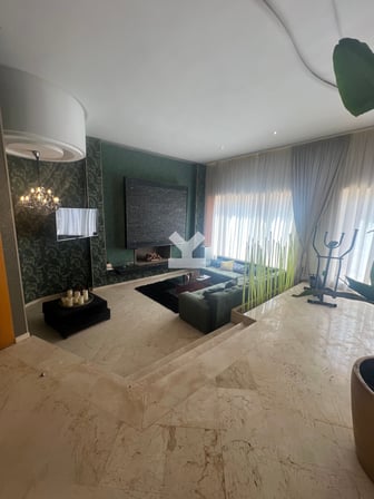 user-SI140549-image