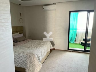 user-VA087786-image