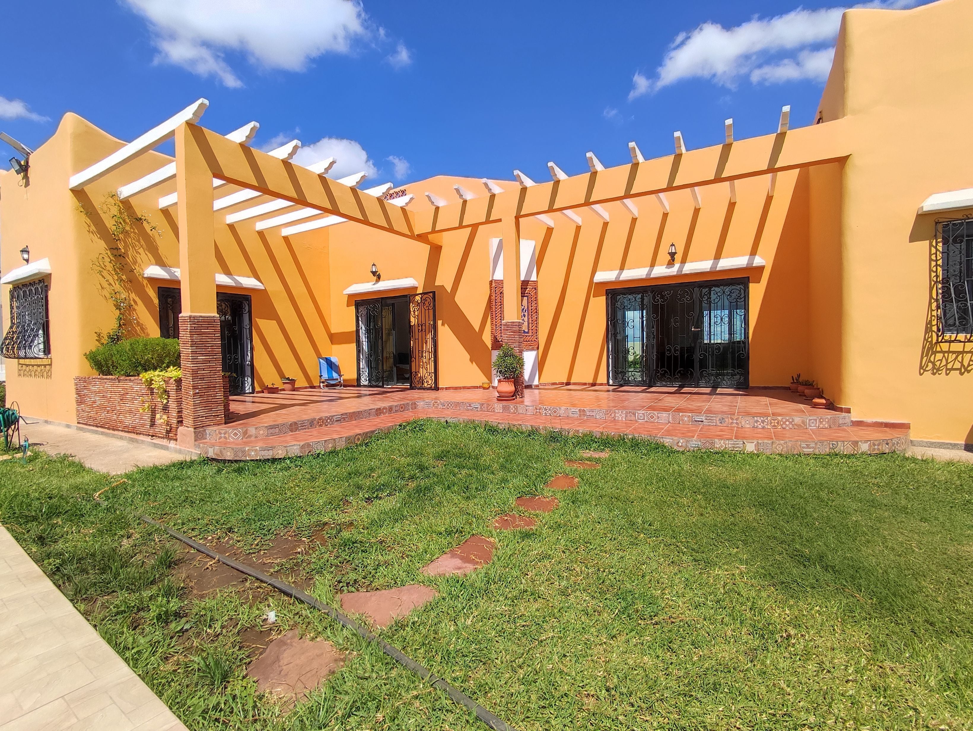 Villa 8855 m² à  — 10