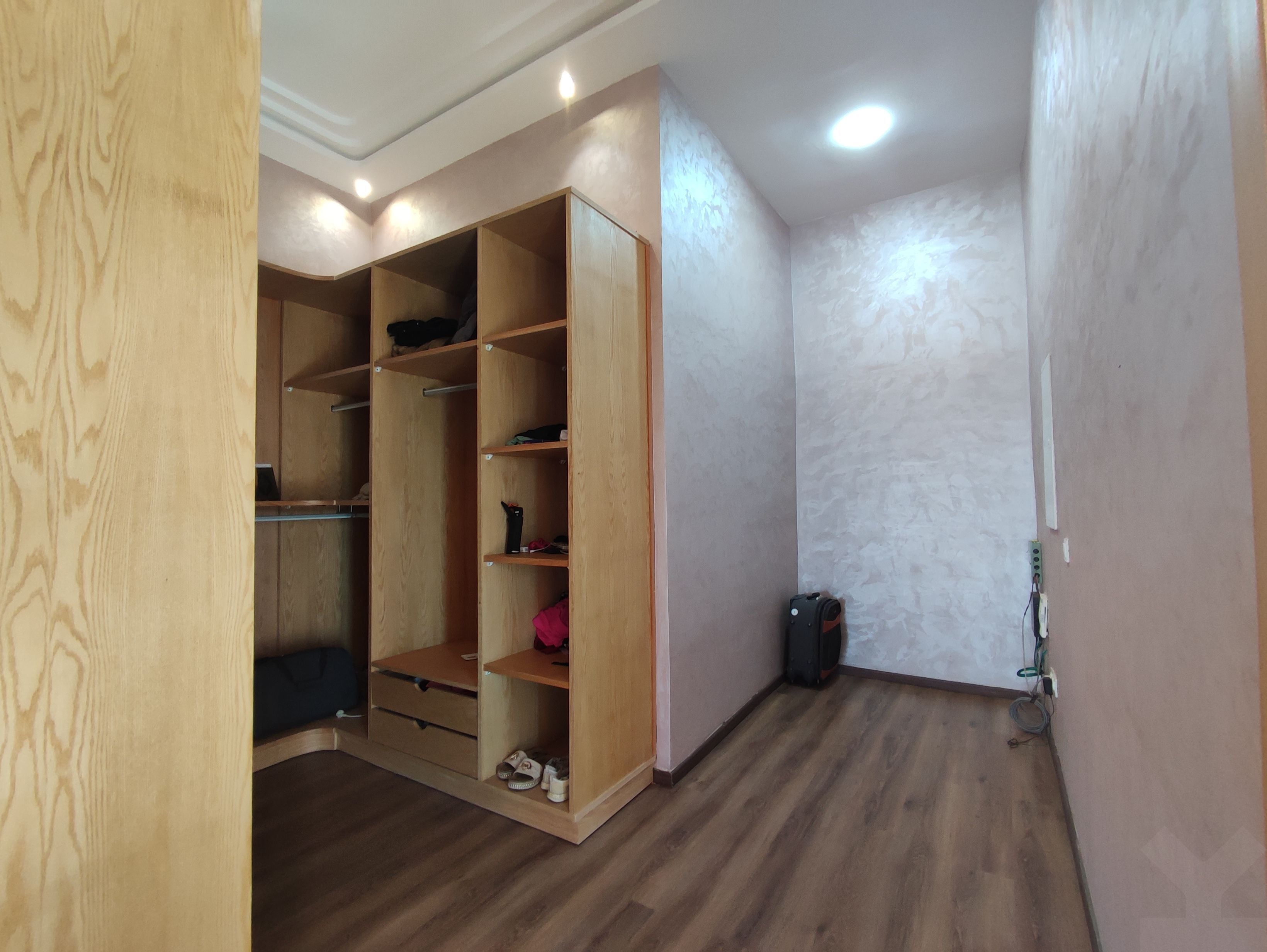 Villa — 6