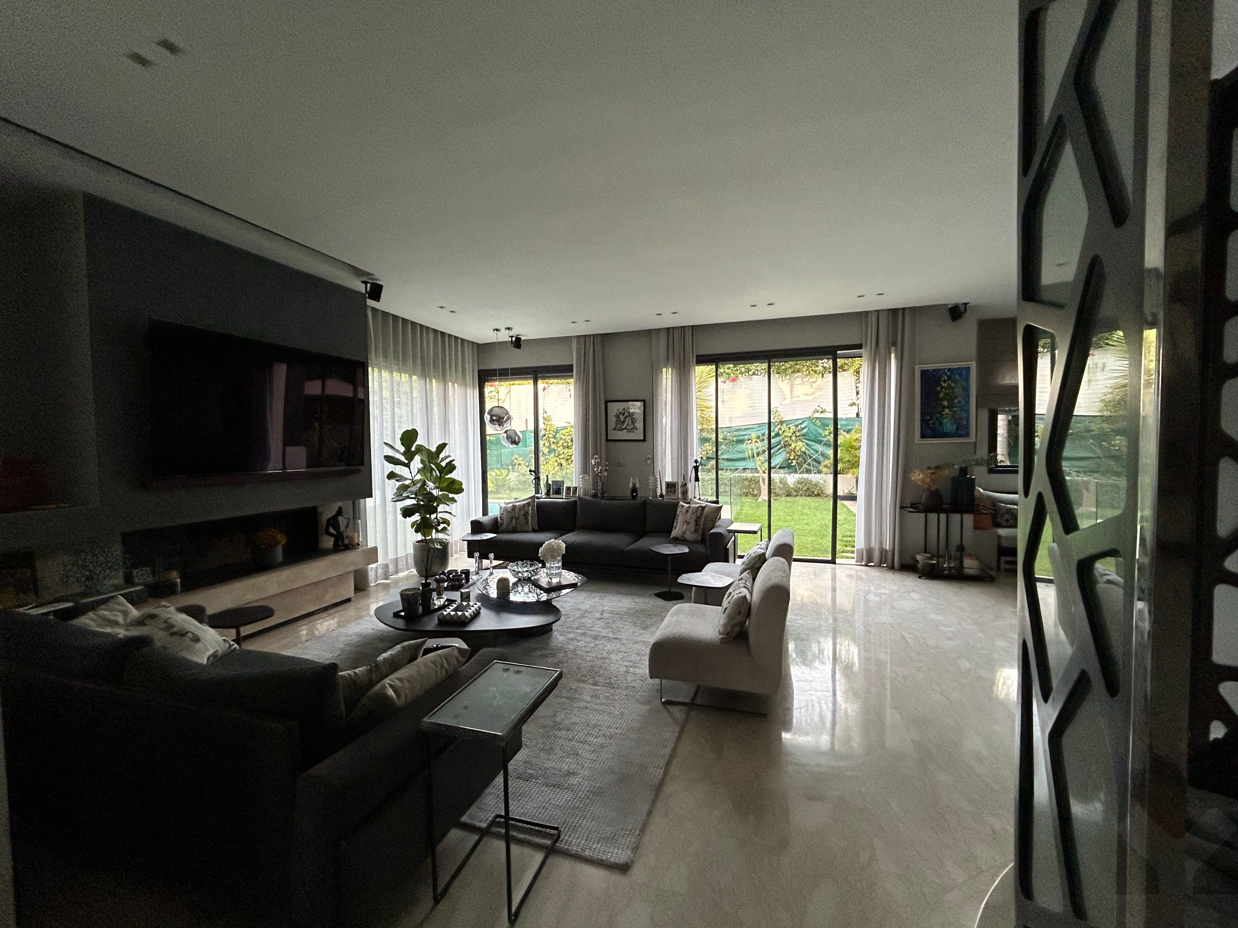 Villa — Bouskoura