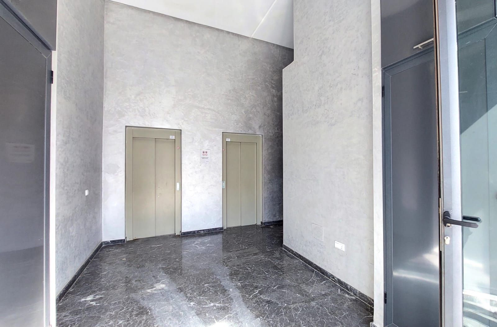 Bureau 38 m² à Dyar Dakhama — 2