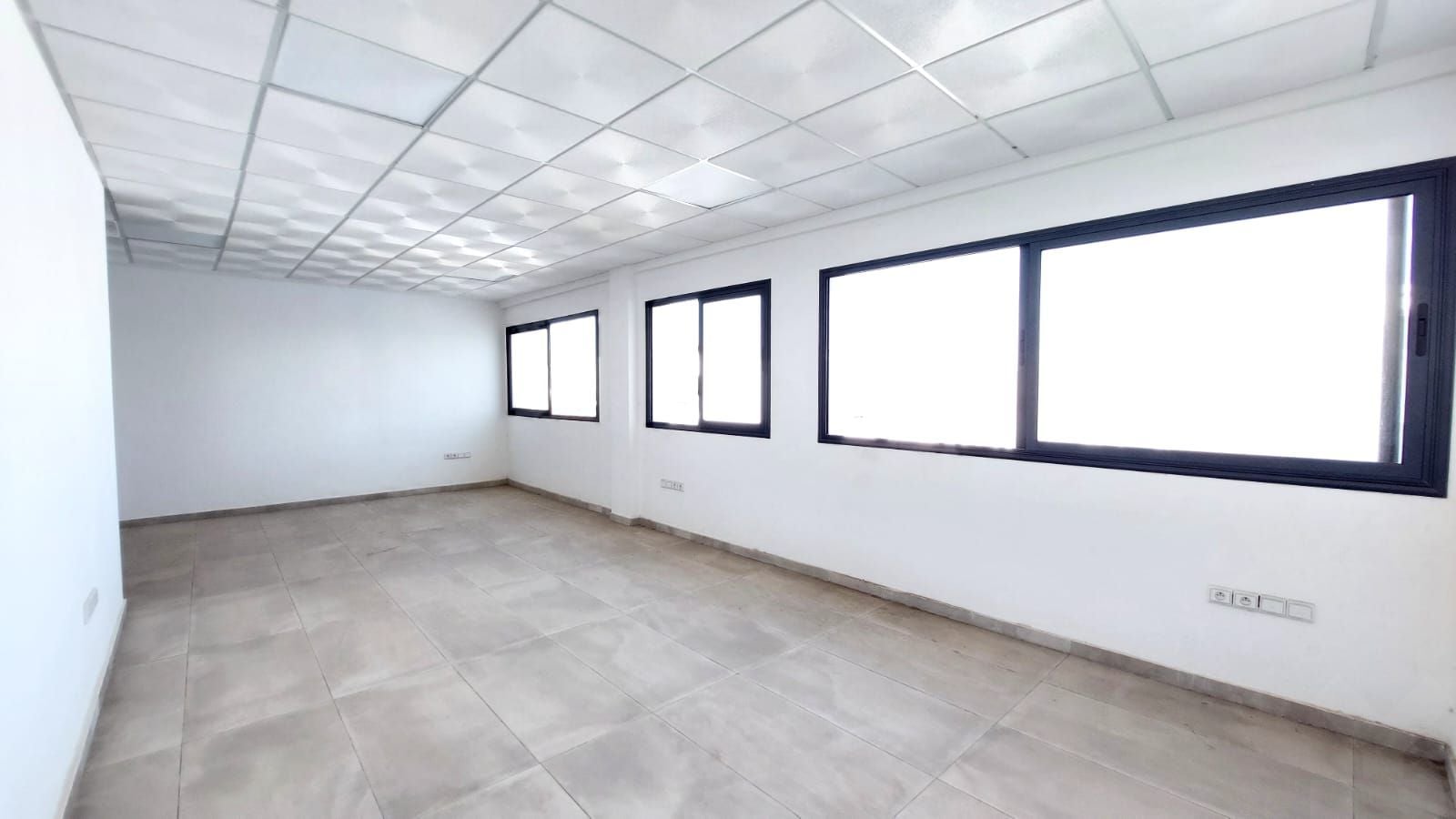 Bureau 38 m² à Dyar Dakhama — 7