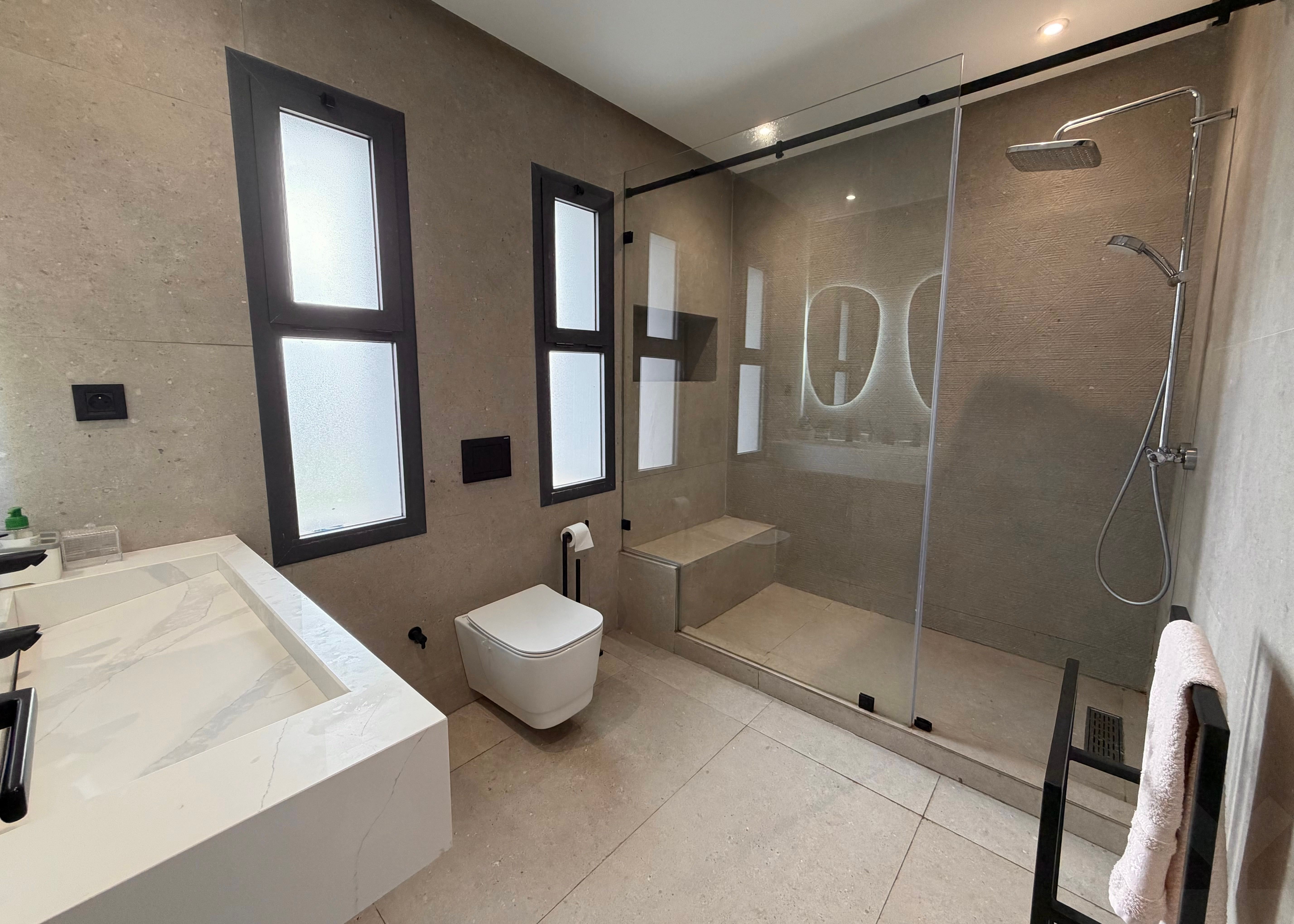Villa 250 m² à Victoria — 17