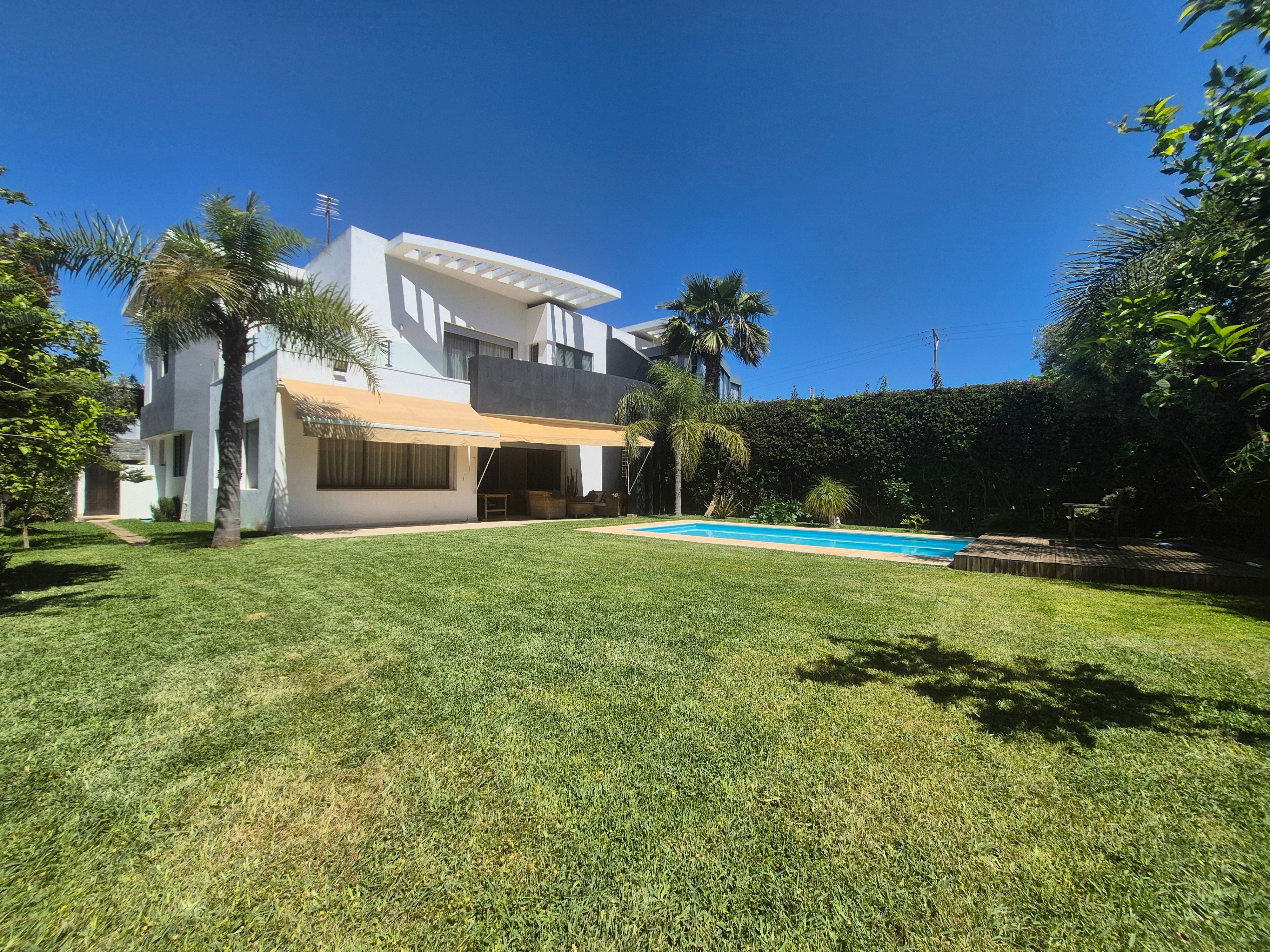 Villa — Bouskoura
