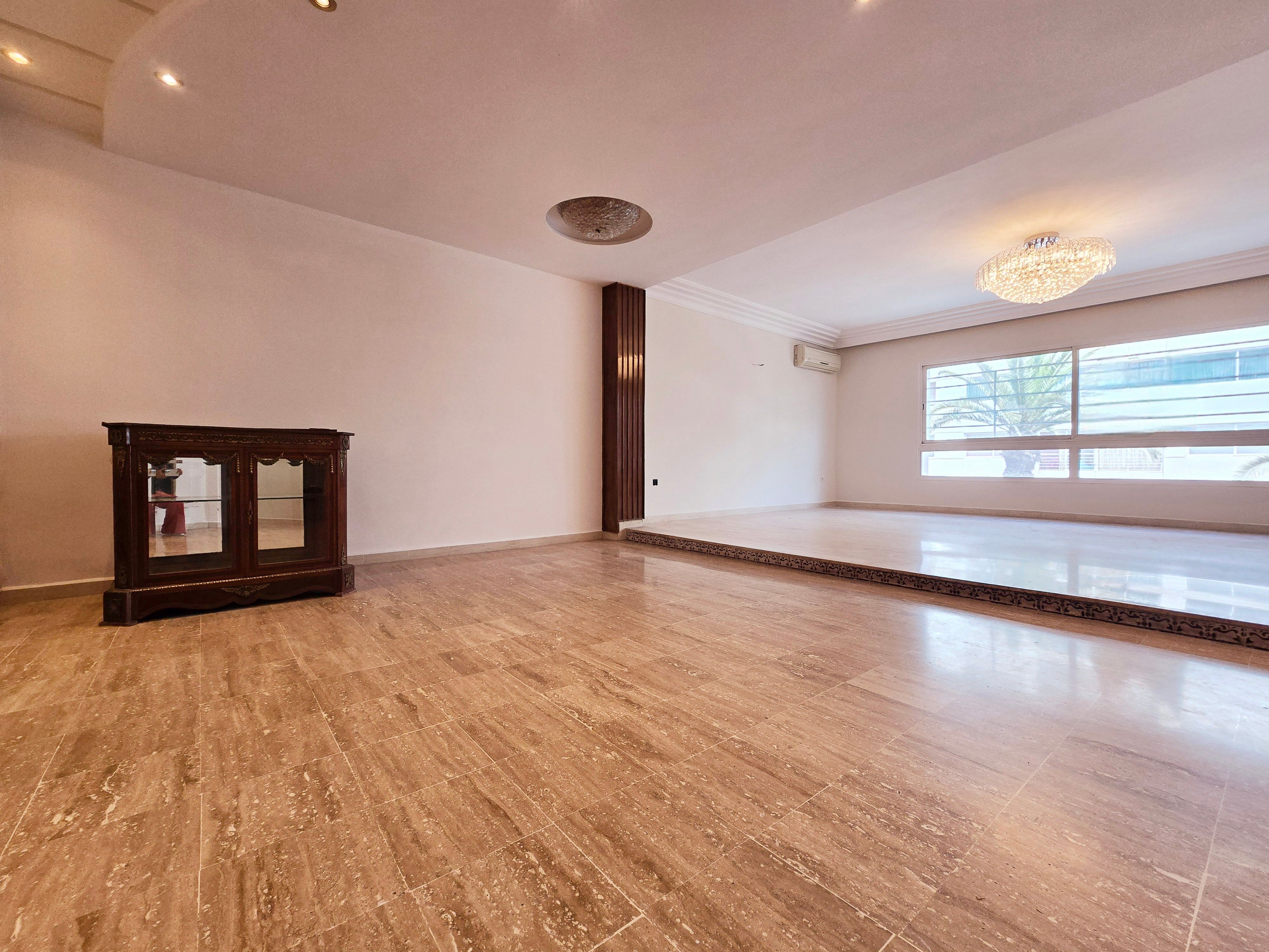 Appartement 208 m² f Beausejour — 8
