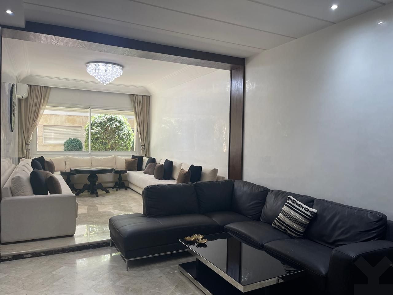 Appartement 186 m² à Hopitaux — 10