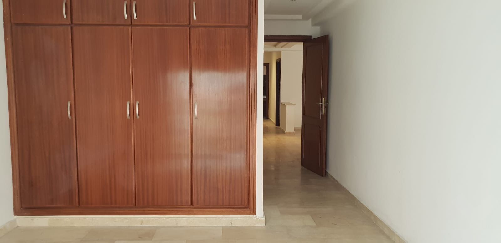Appartement 265 m² à Hopitaux — 12