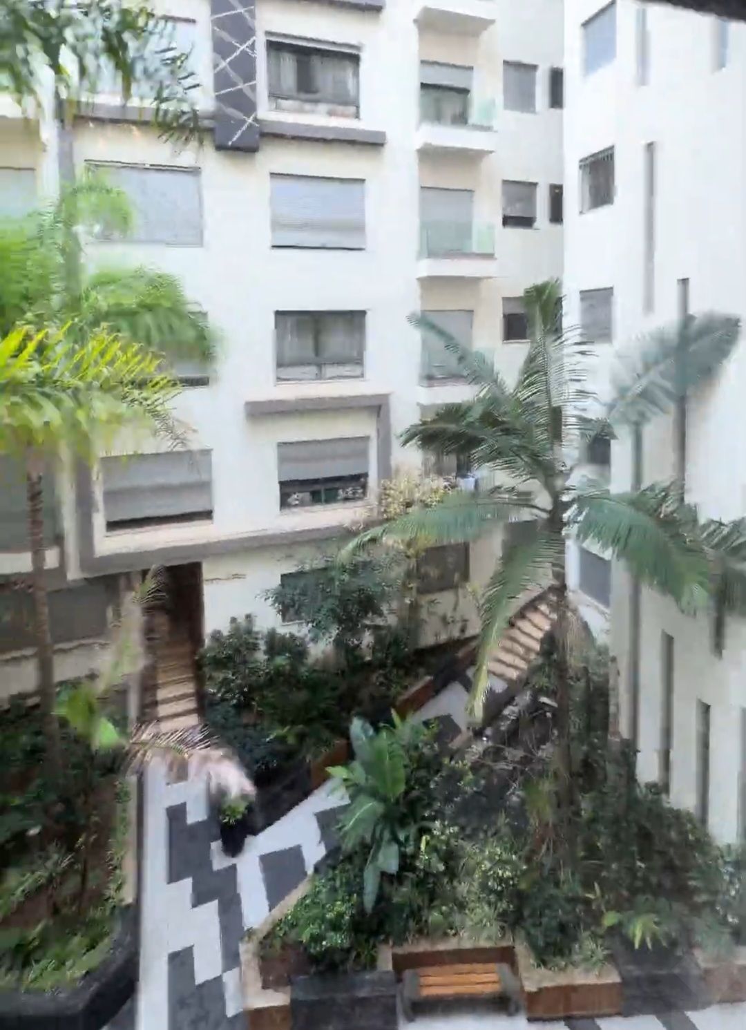 Appartement 106 m² f Bourgogne (Anfa) — 25