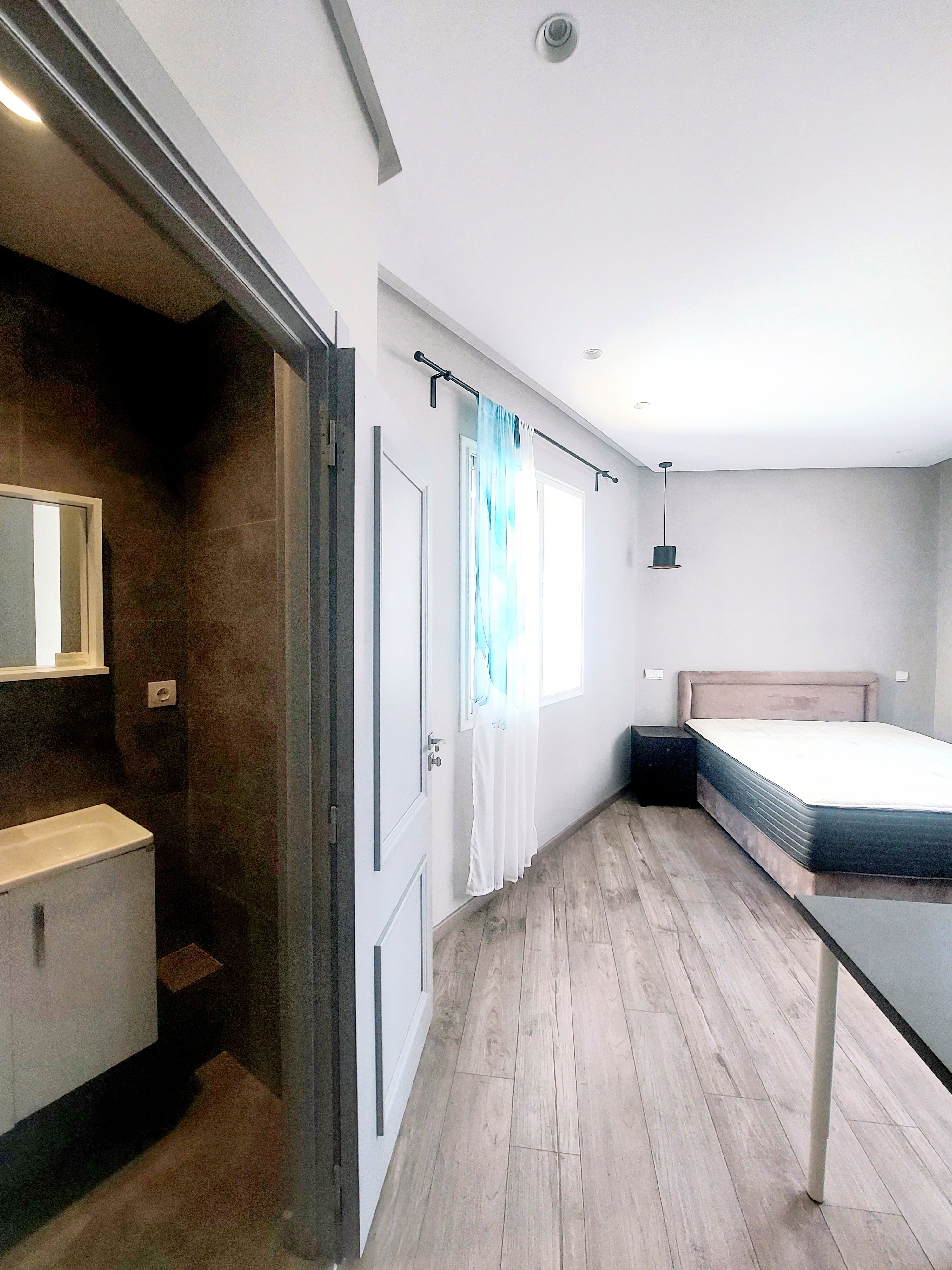 Appartement meublé à louer de 113 m² — 4