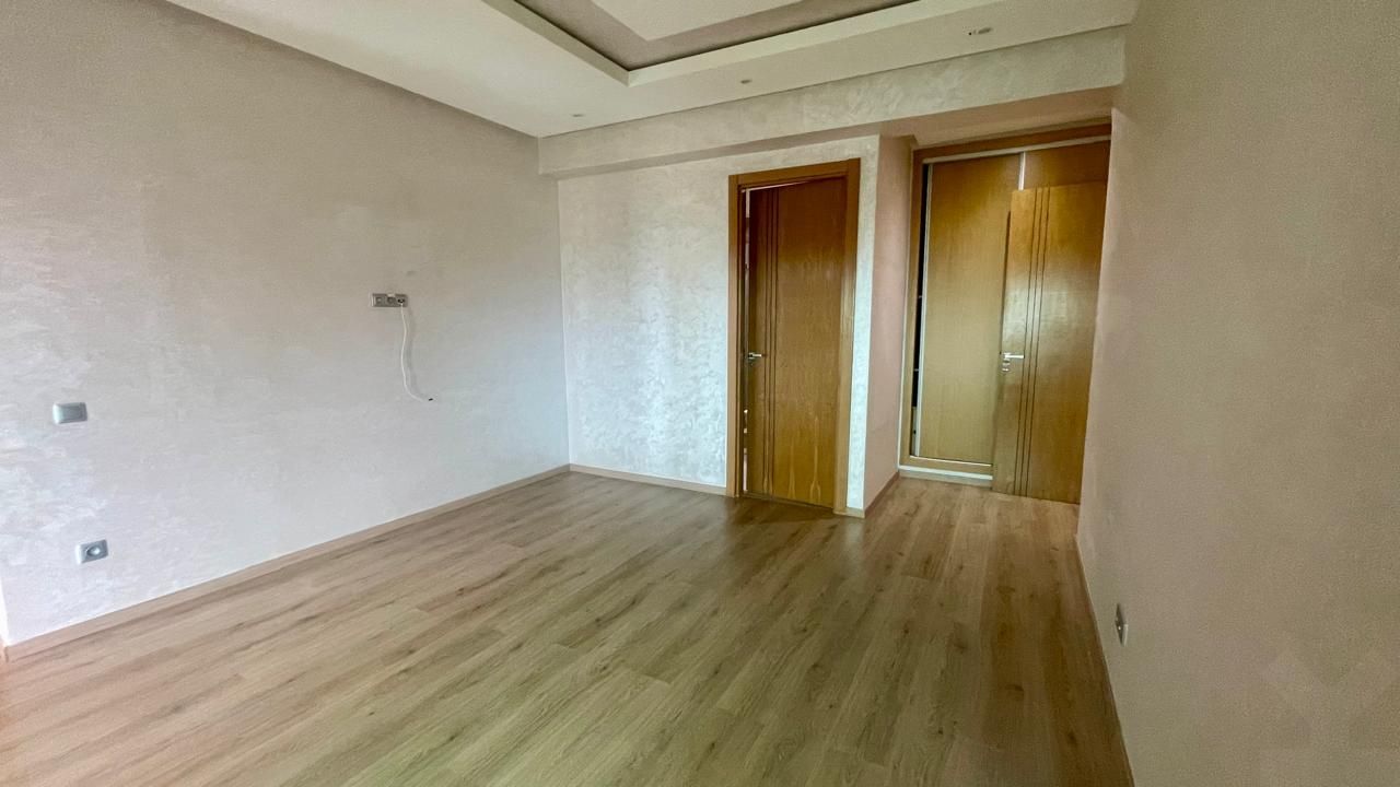 Appartement 149 m² à Hopitaux — 7