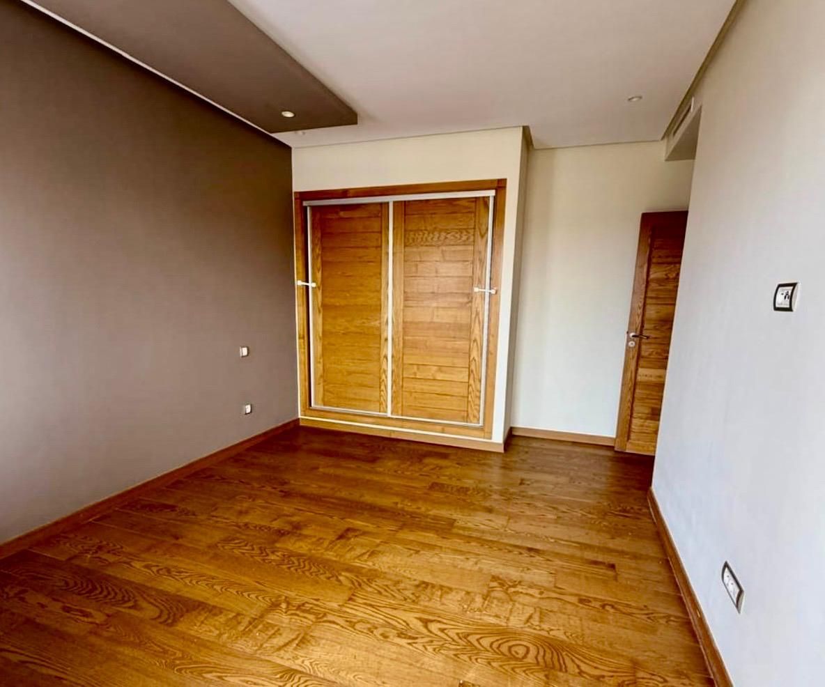 Appartement 150 m² à Californie — 14