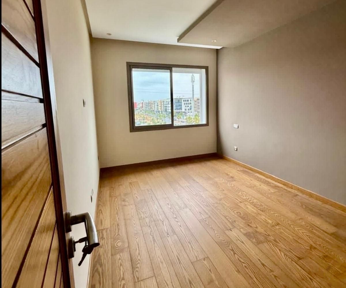 Appartement 150 m² à Californie — 16