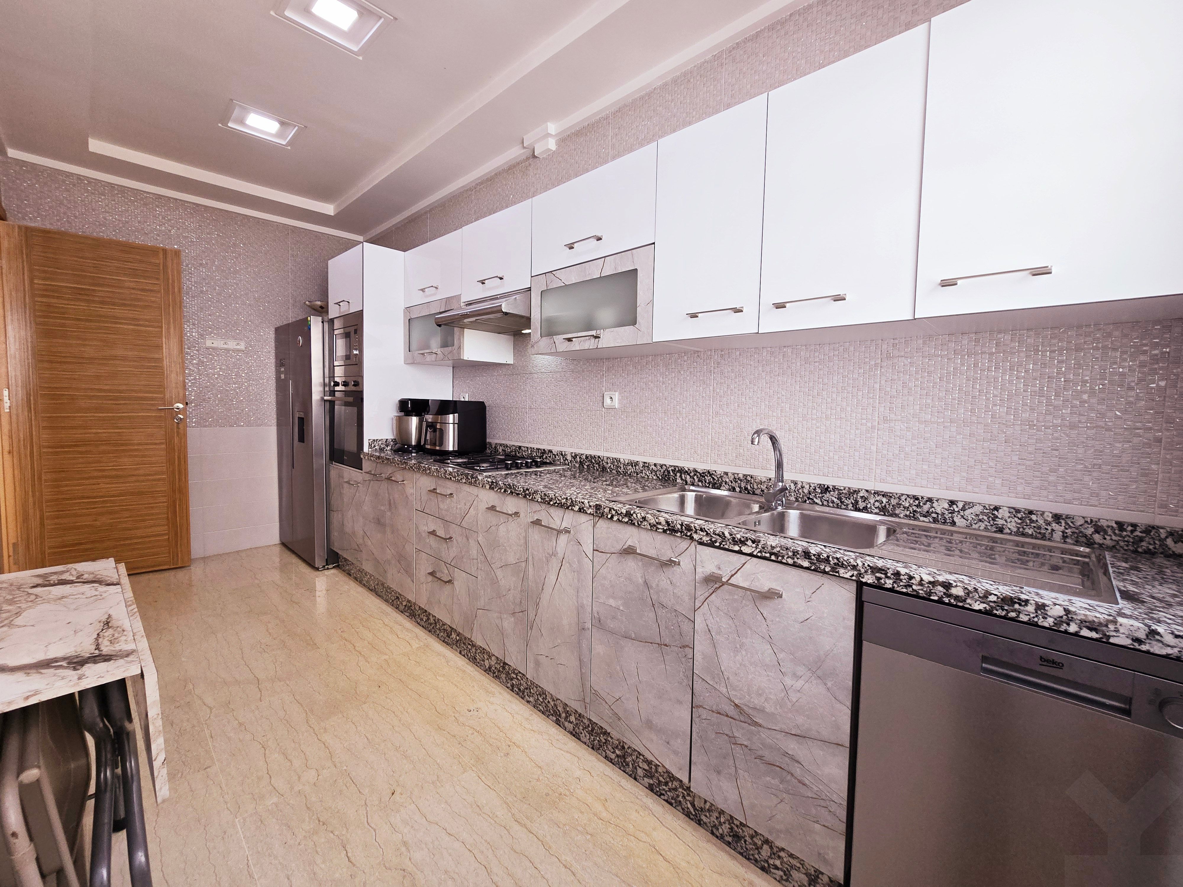 Appartement 107 m² à Ain Sebaa — 11