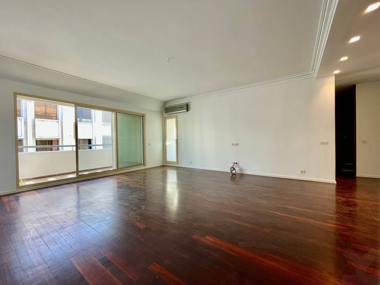 Appartement 172 m² à Triangle D'Or — 10