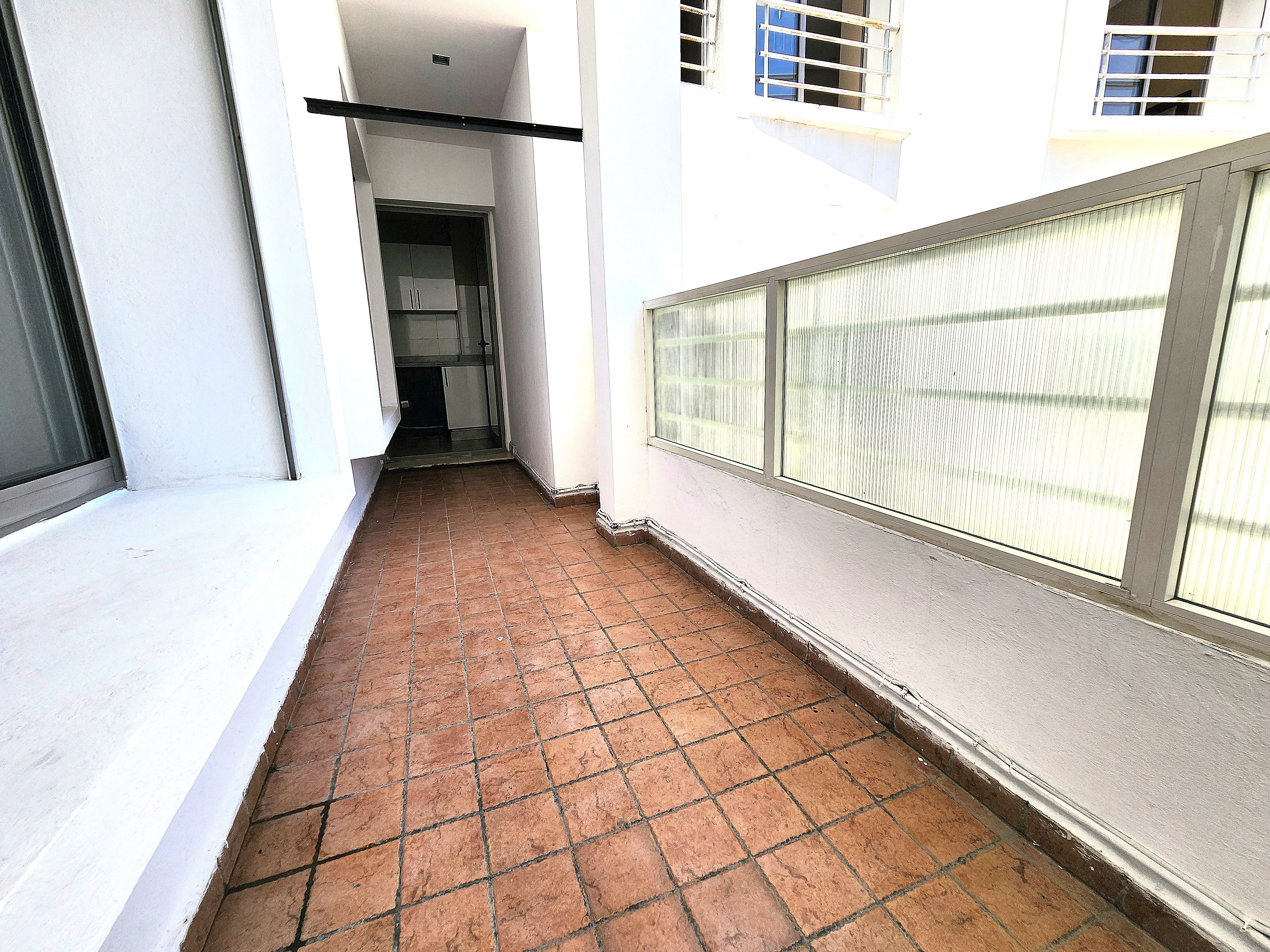 Appartement 129 m² à Hopitaux — 12