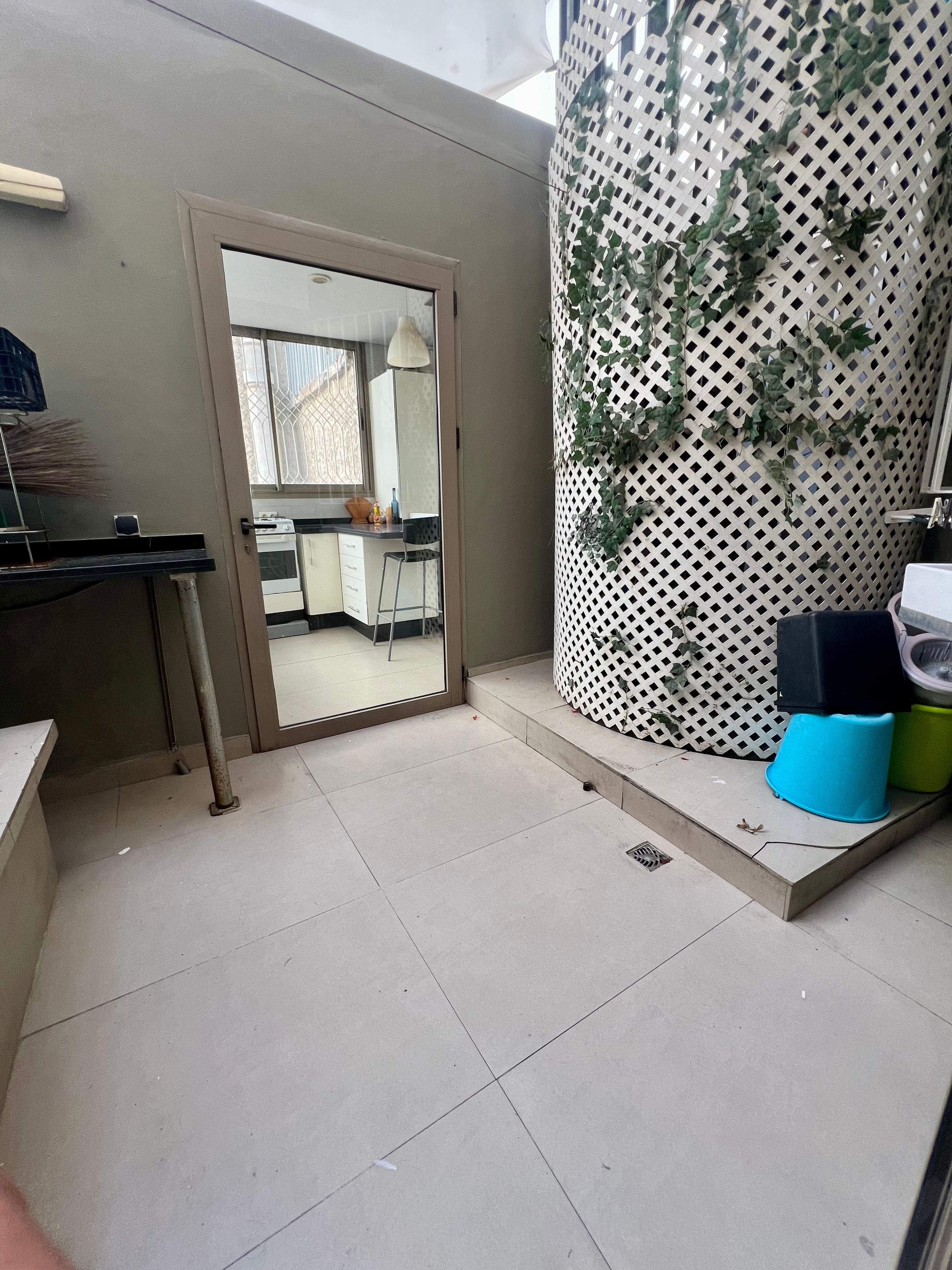 Appartement 210 m² à Hopitaux — 11