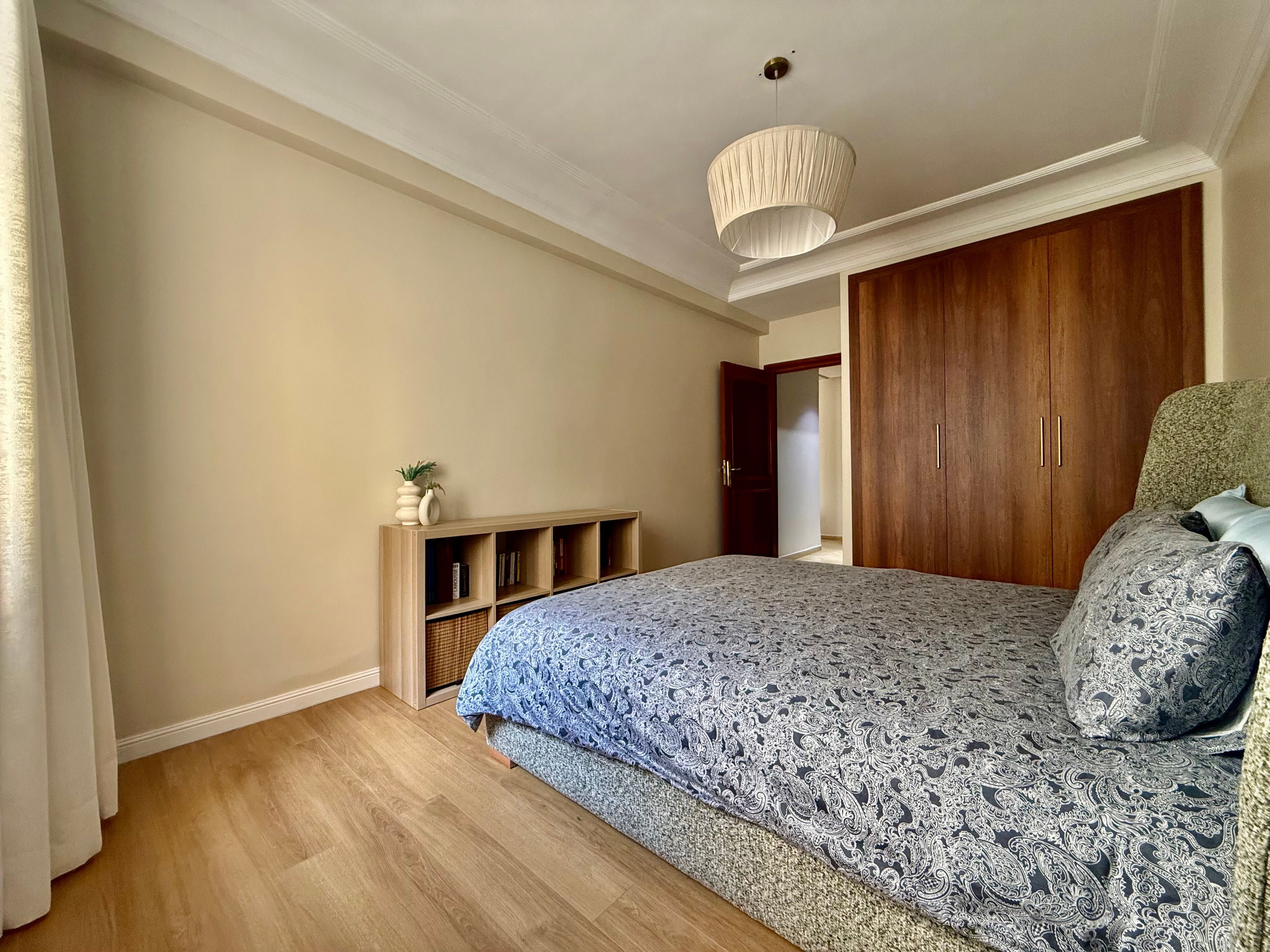 Appartement 144 m² f Hopitaux — 17