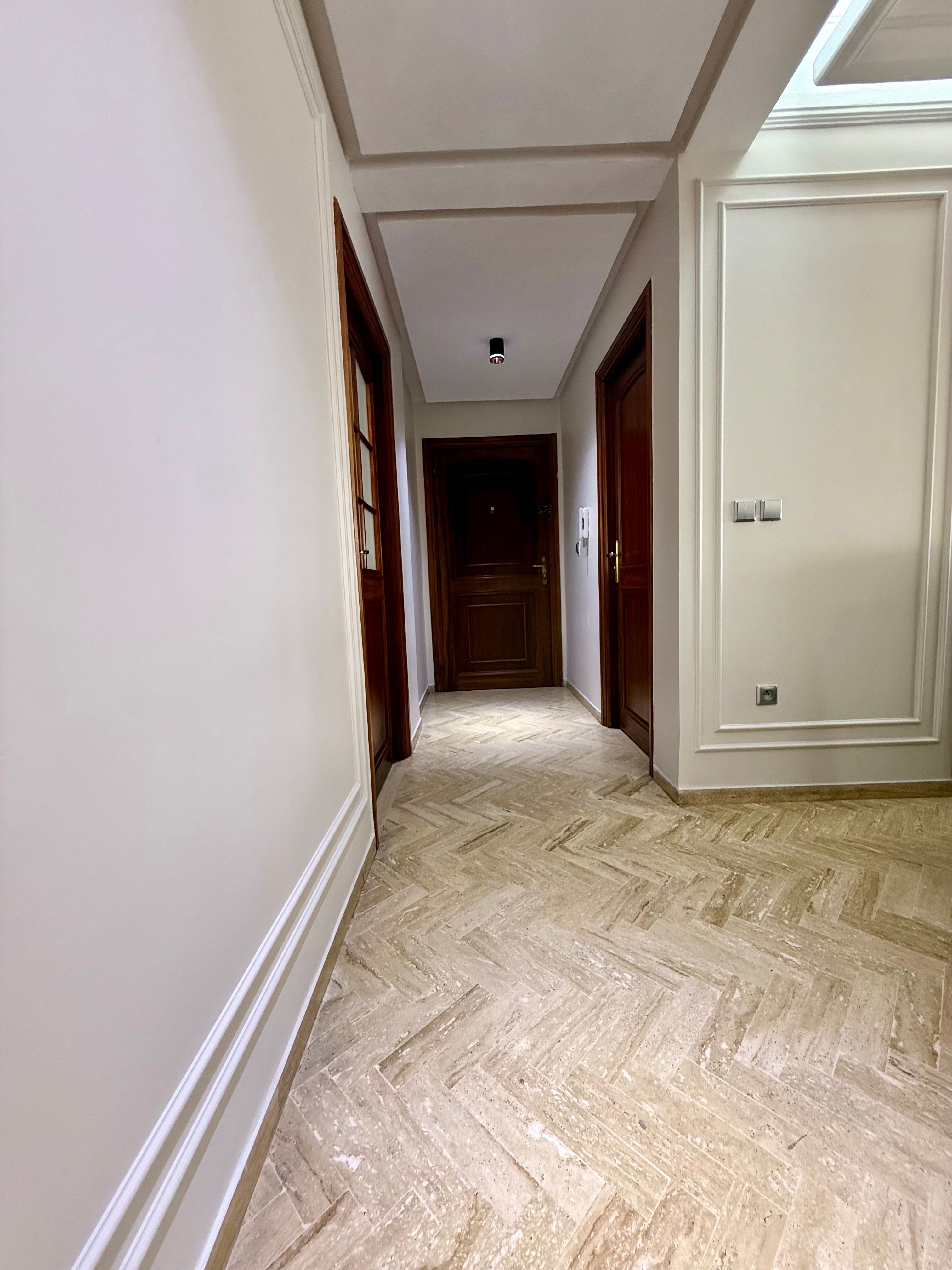 Appartement 144 m² f Hopitaux — 23