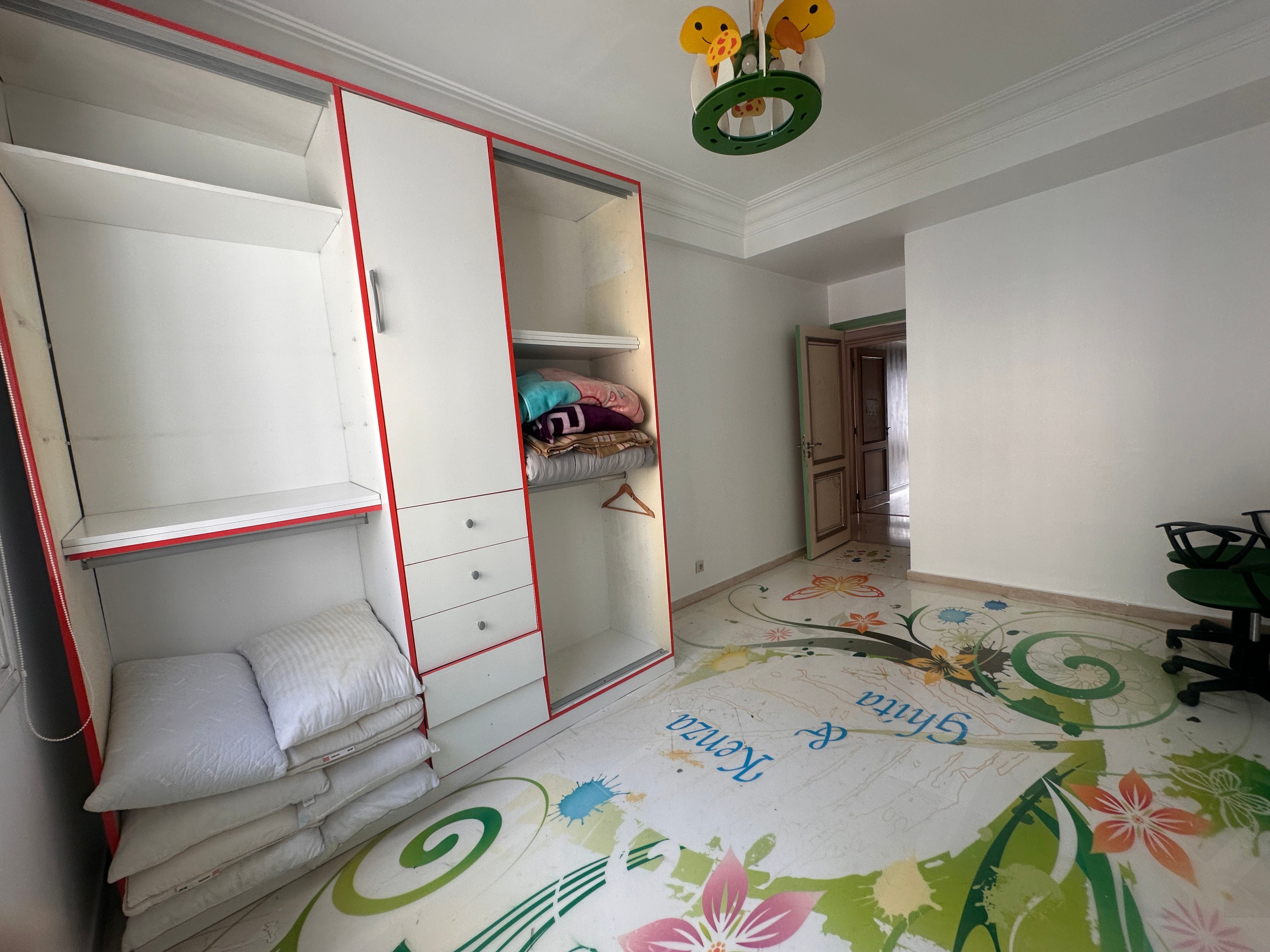 Appartement 191 m² à Val Fleuri — 18