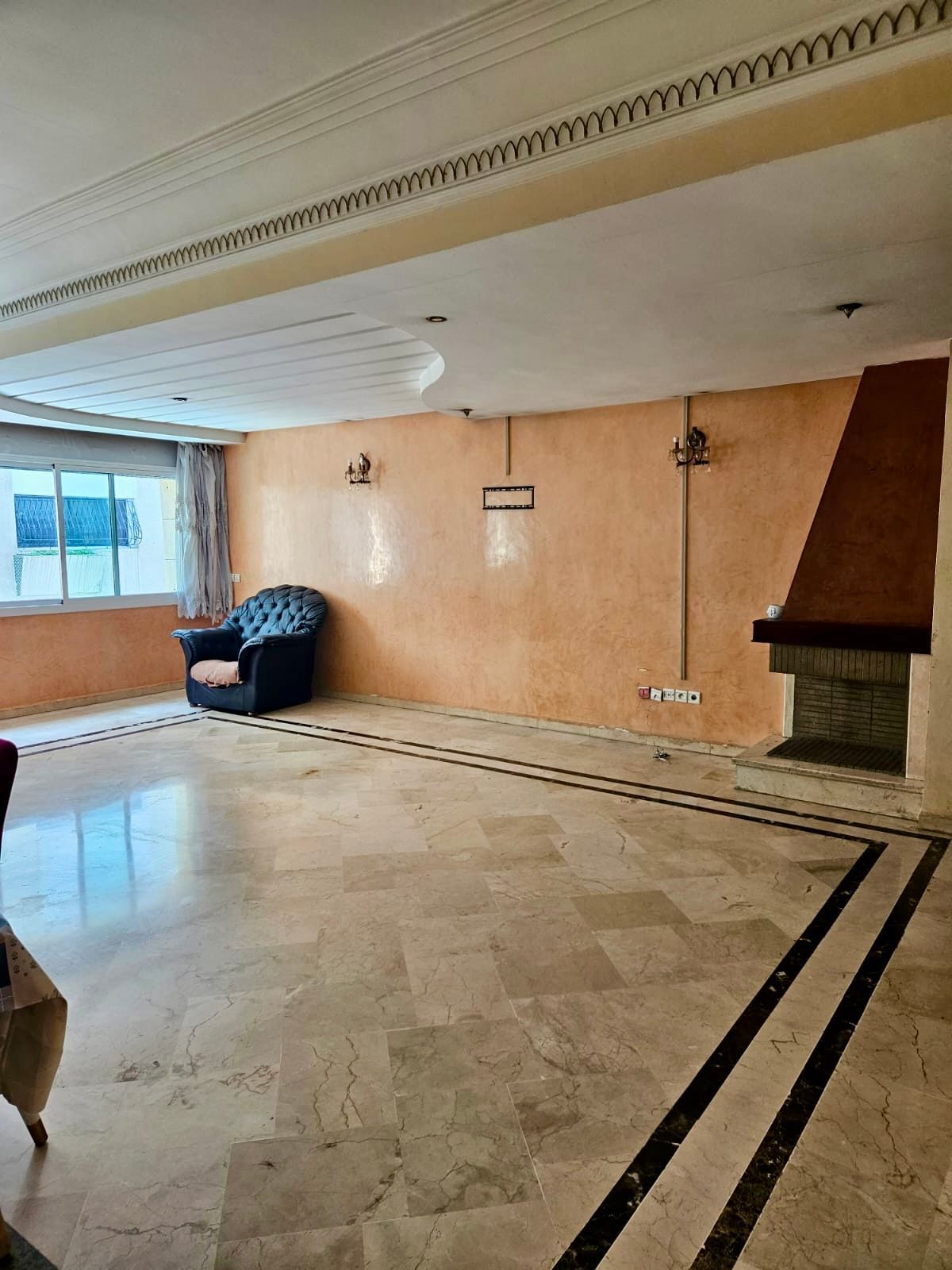 Appartement 213 m² à Hopitaux — 7
