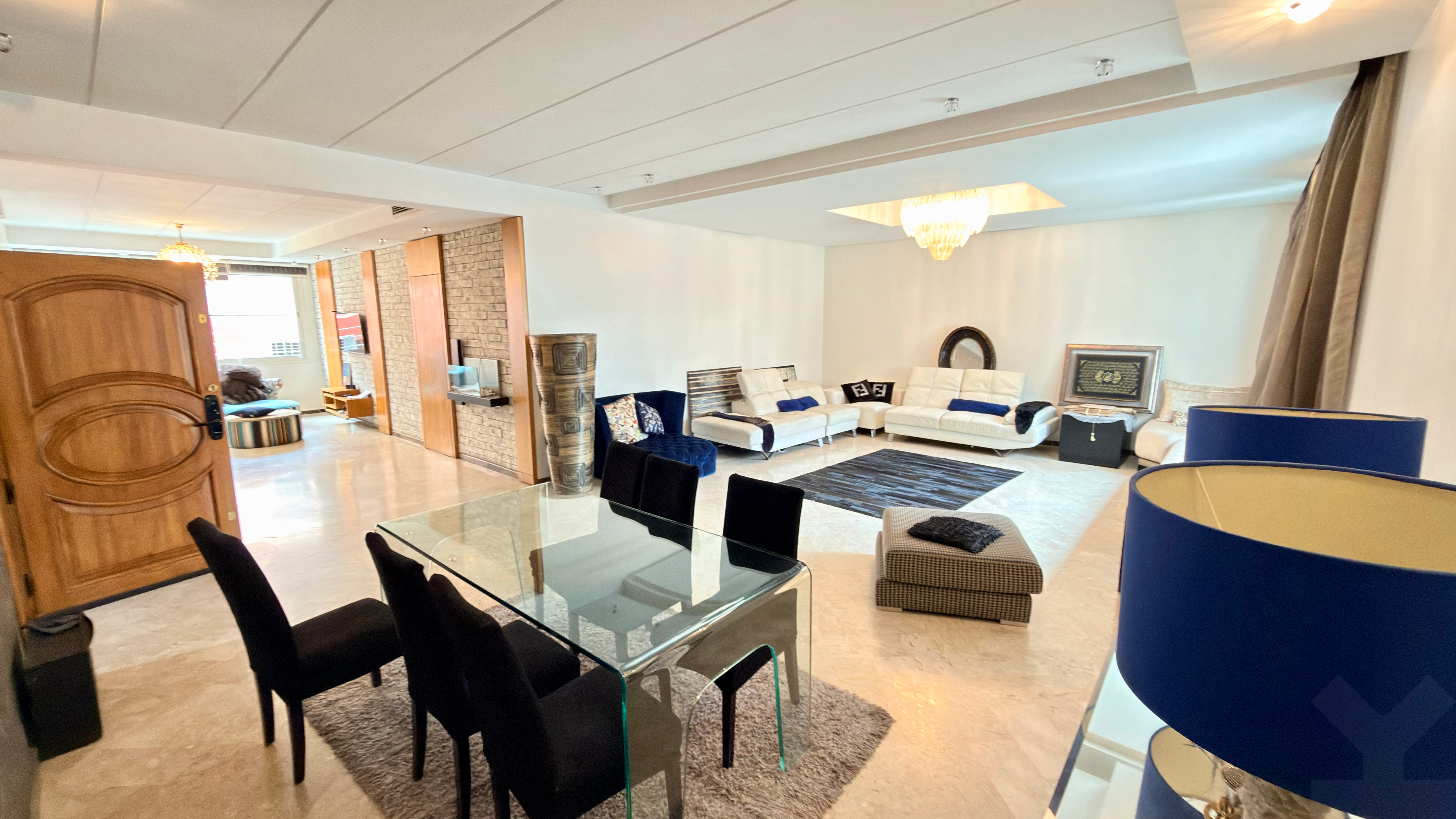 Appartement 245 m² à Hopitaux — 13