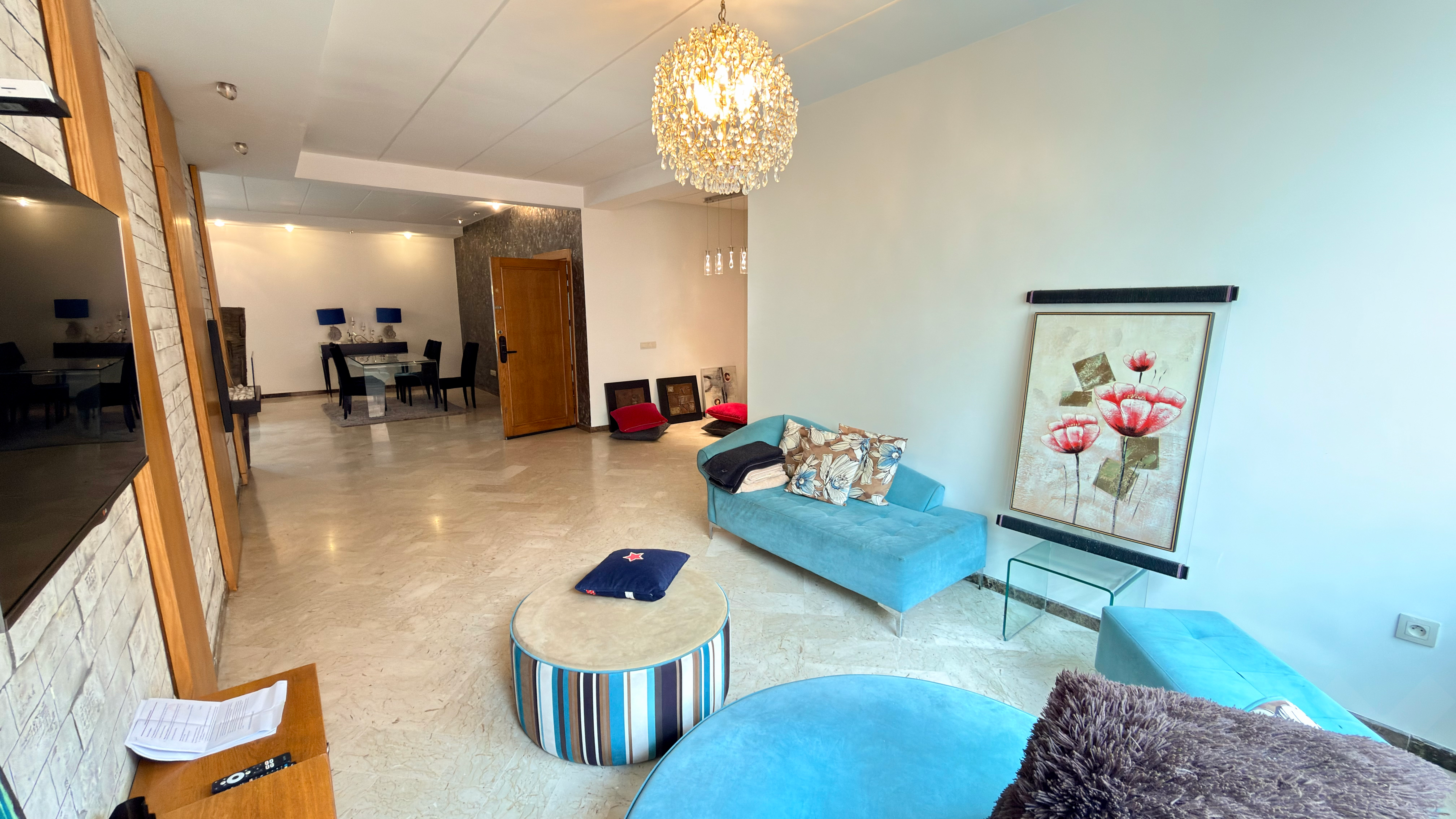 Appartement 245 m² à Hopitaux — 21