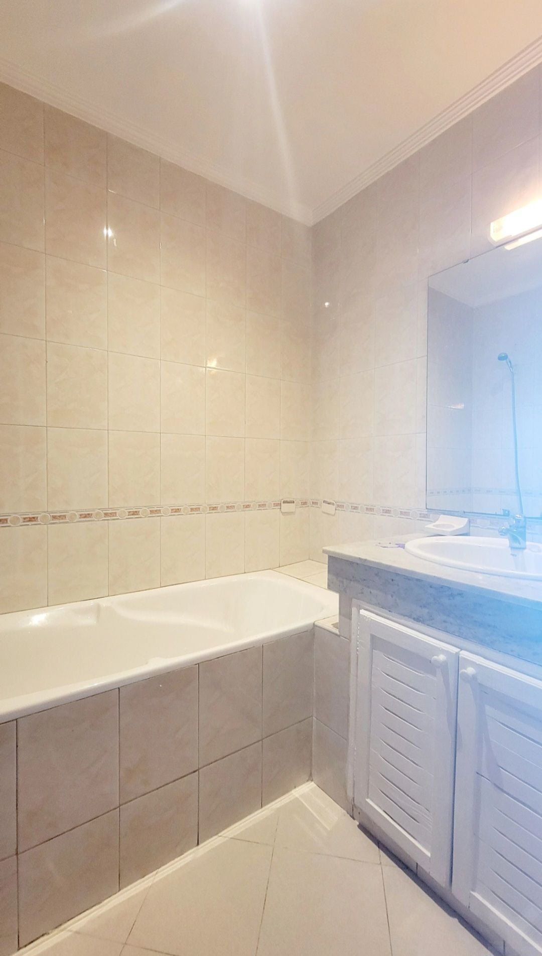 Appartement 281 m² à Hopitaux — 12