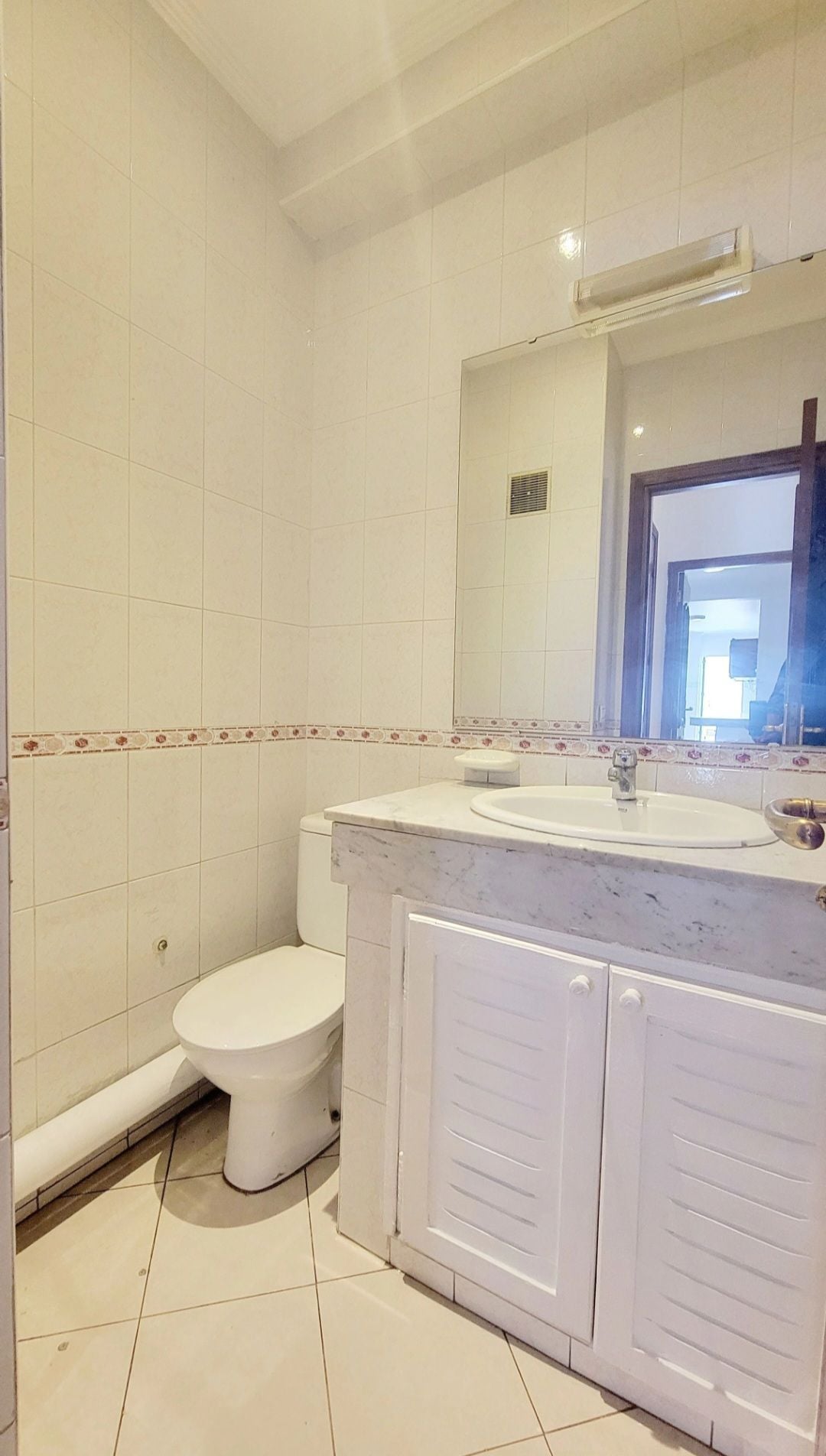 Appartement 270 m² à Hopitaux — 13