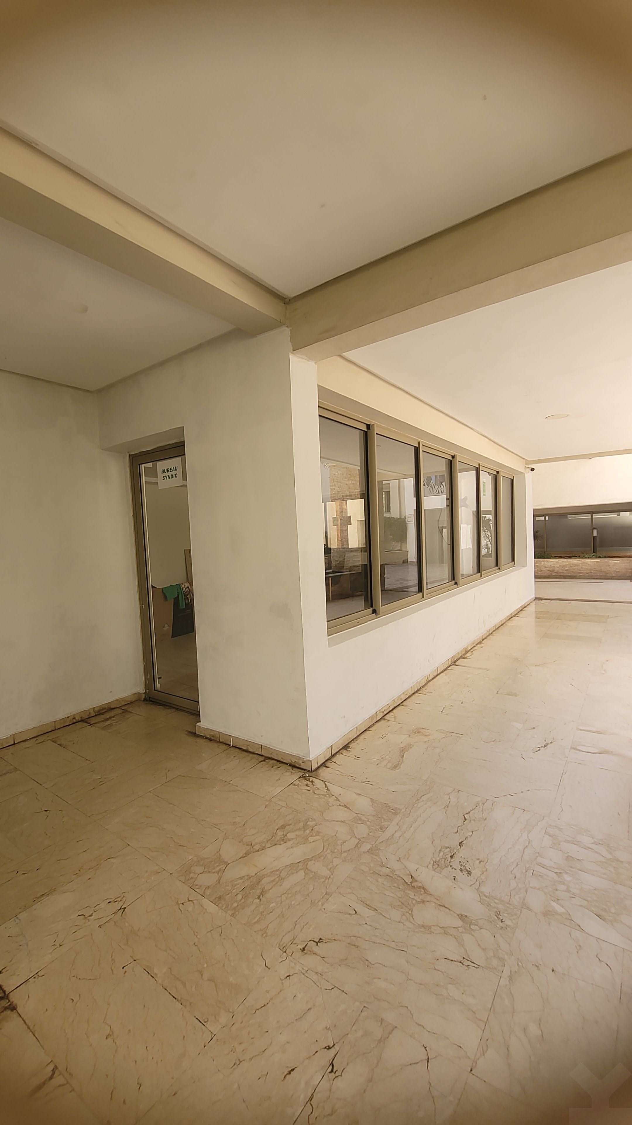 Appartement 95 m² à Ain Sebaa — 16