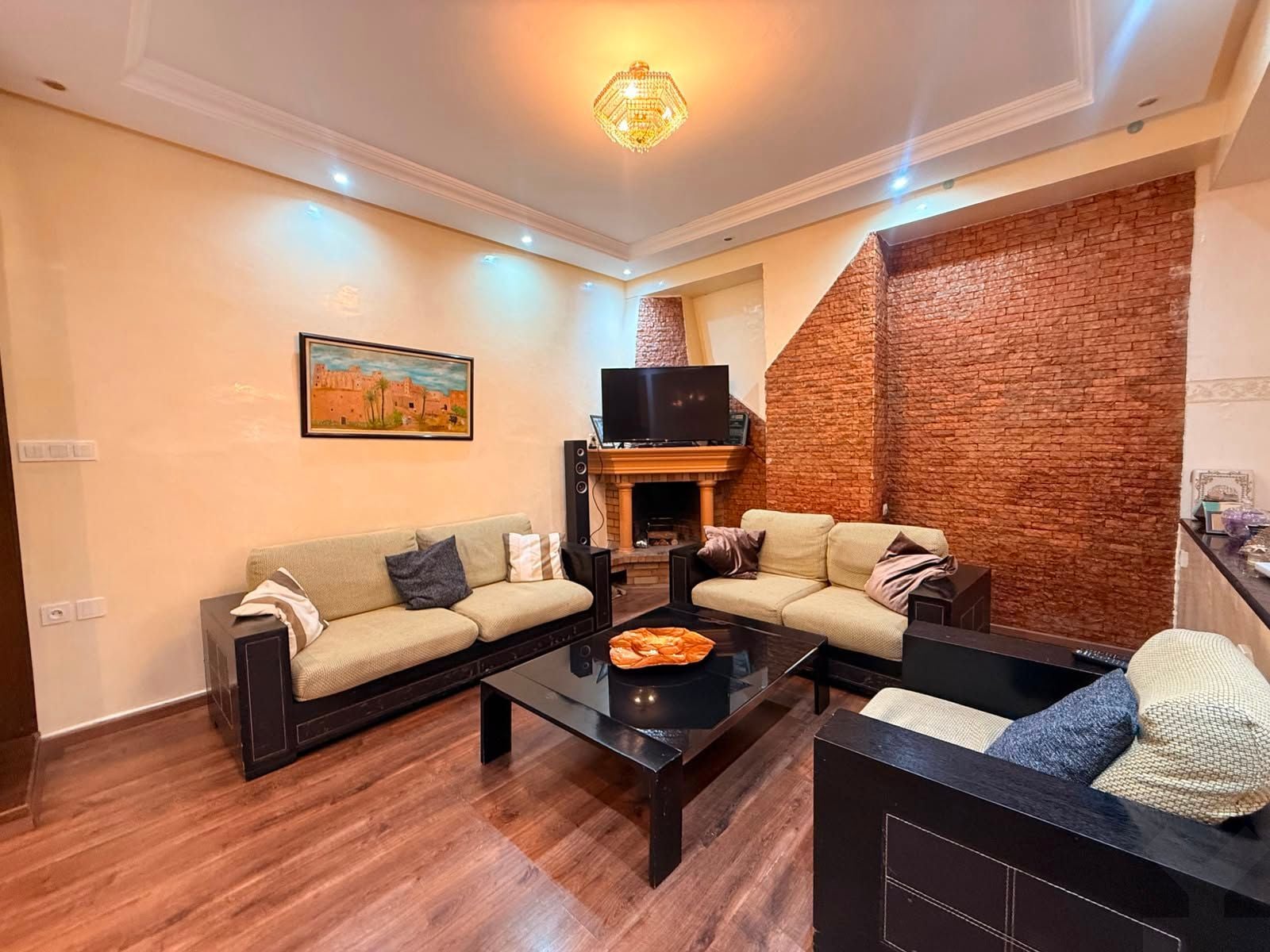 Appartement 193 m² f Hopitaux — 17