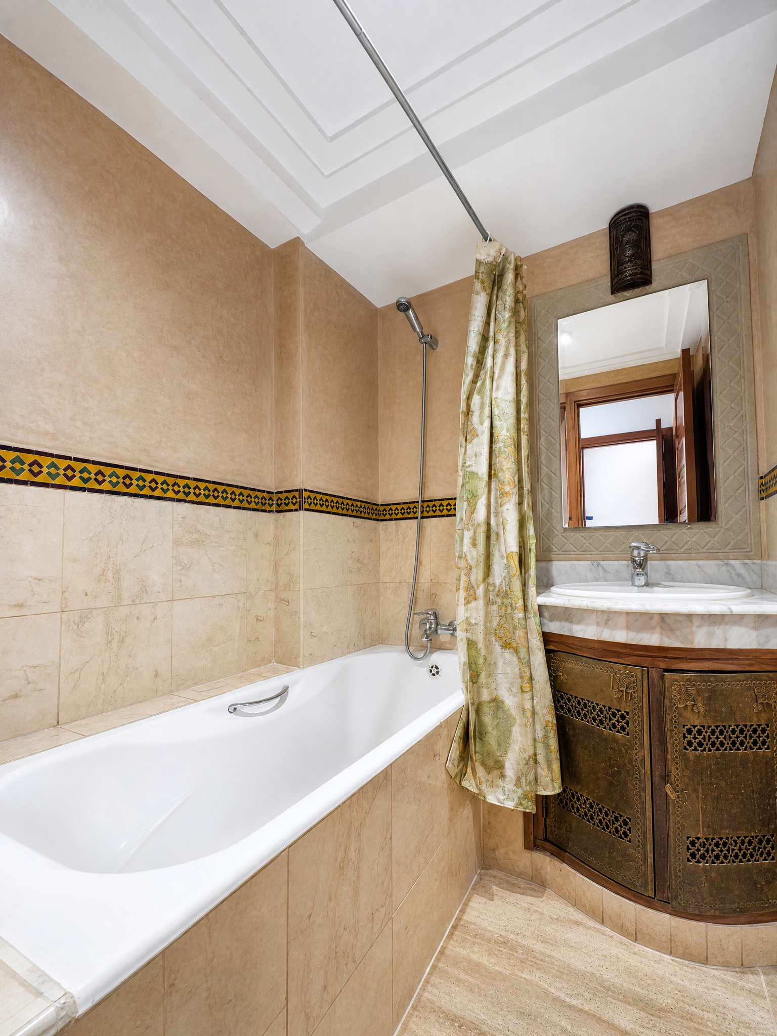 Appartement 241 m² f Triangle D'Or — 25