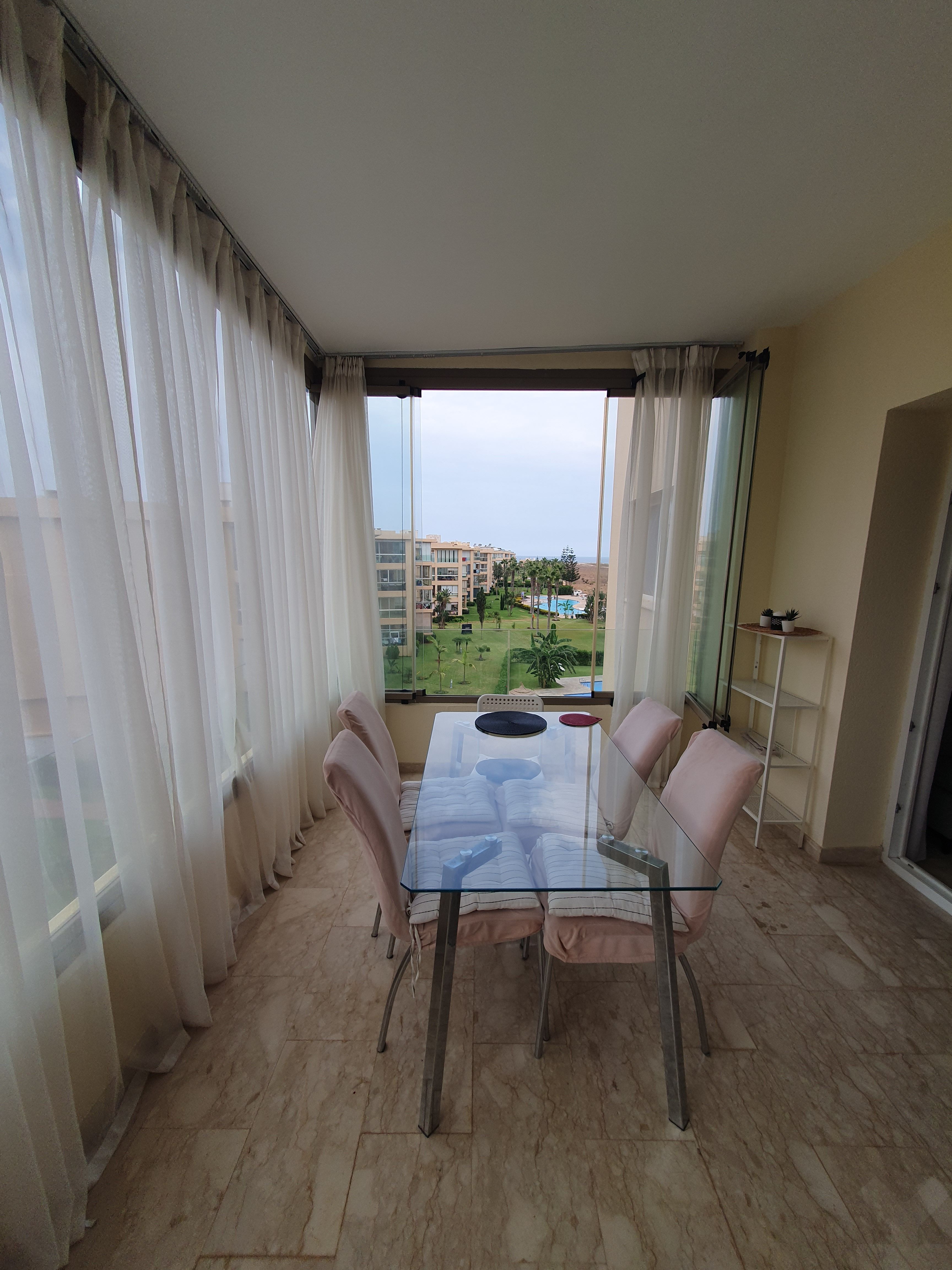 Studio  à louer de 60 m² — 3
