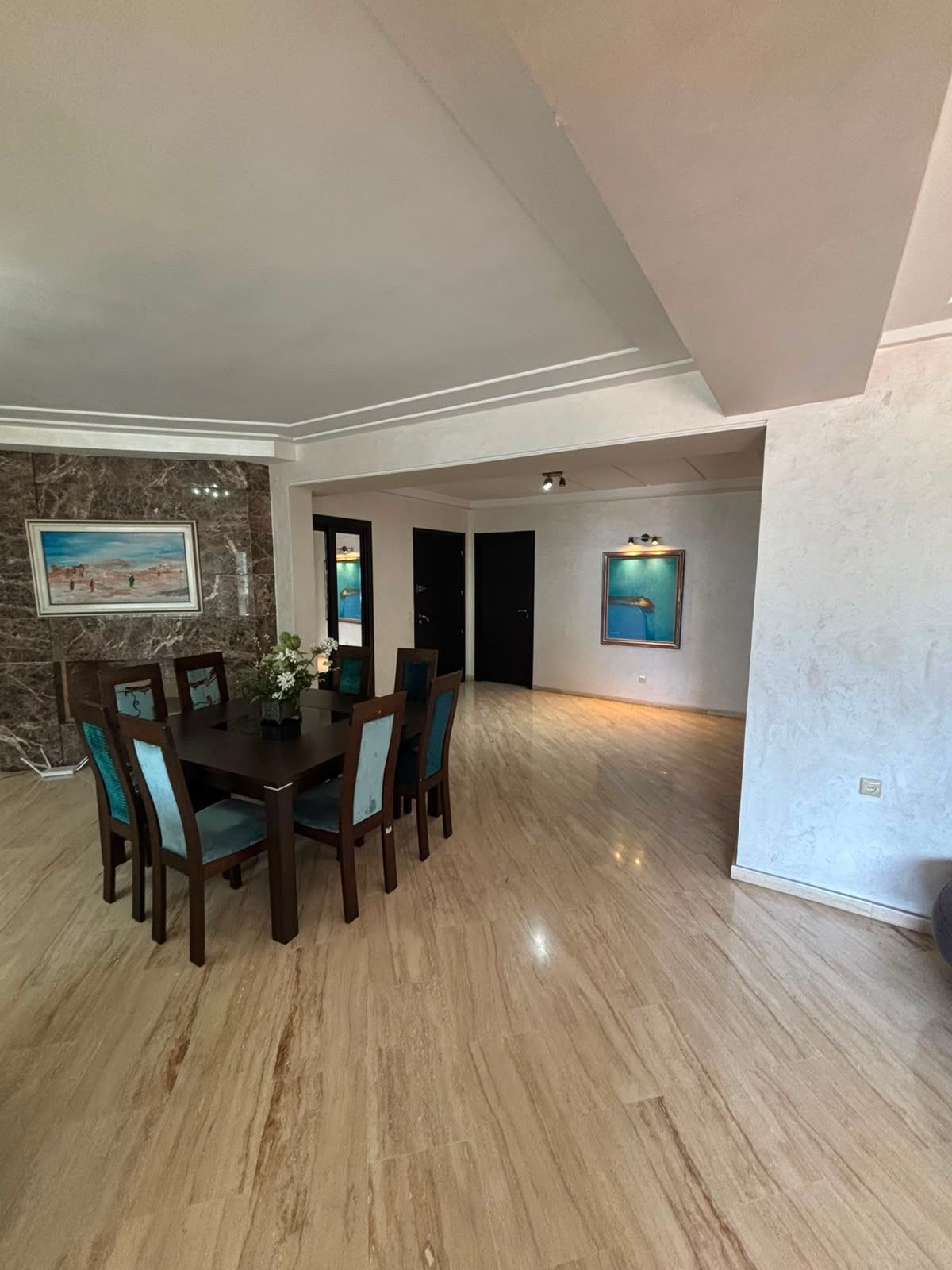 Appartement 3 chambres à louer de 206 m² — 4
