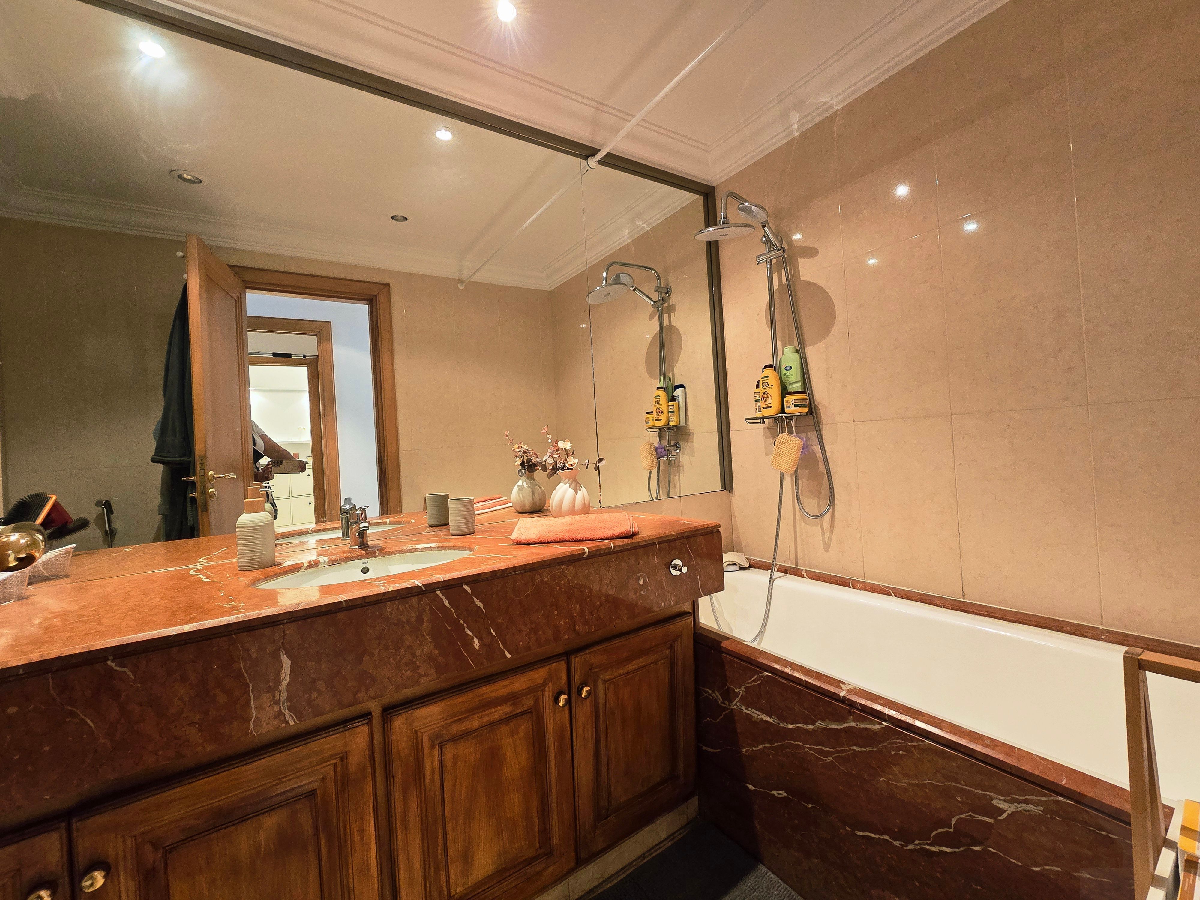Appartement 103 m² f Racine — 13
