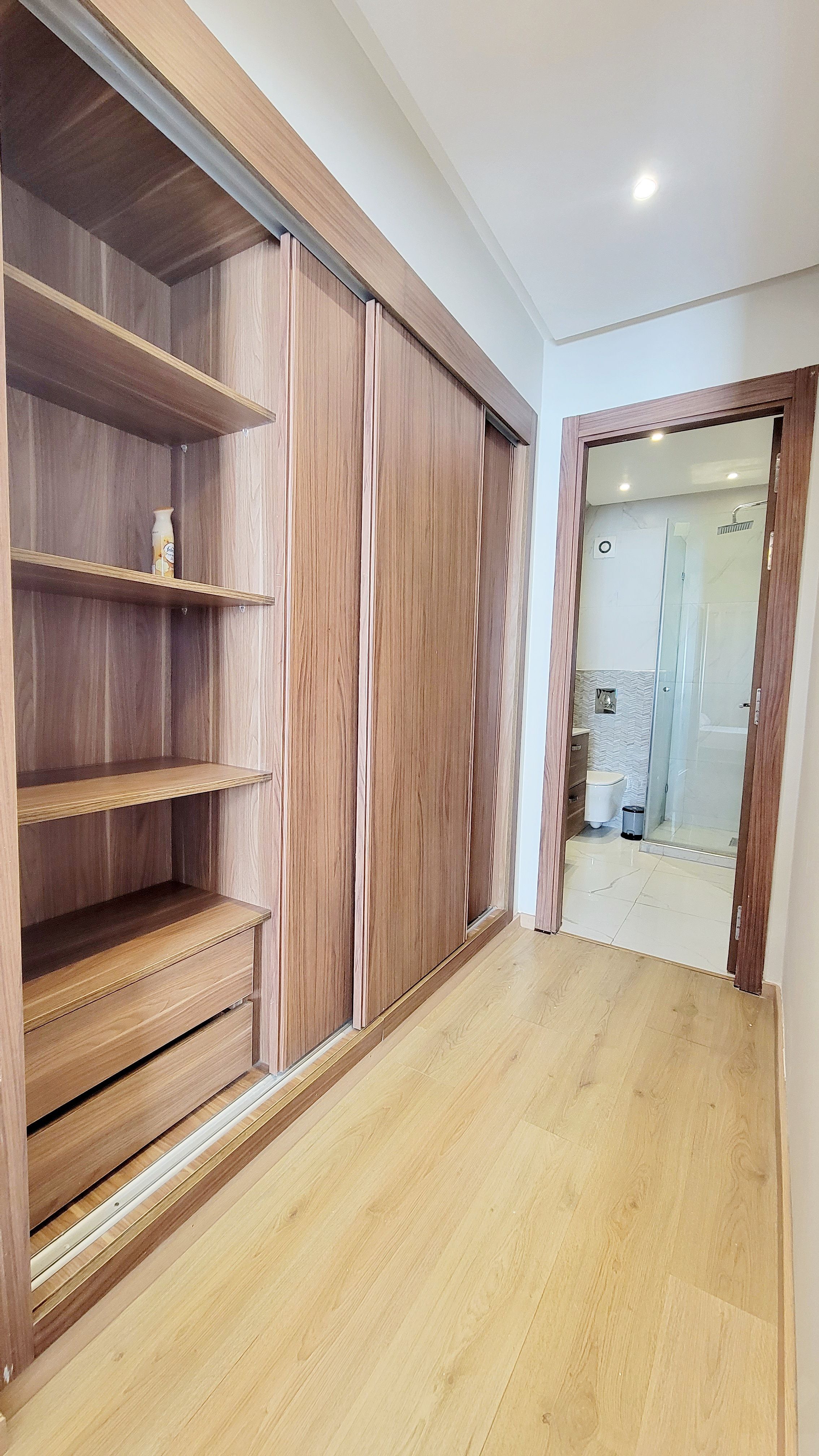 Appartement 129 m² f Hopitaux — 23