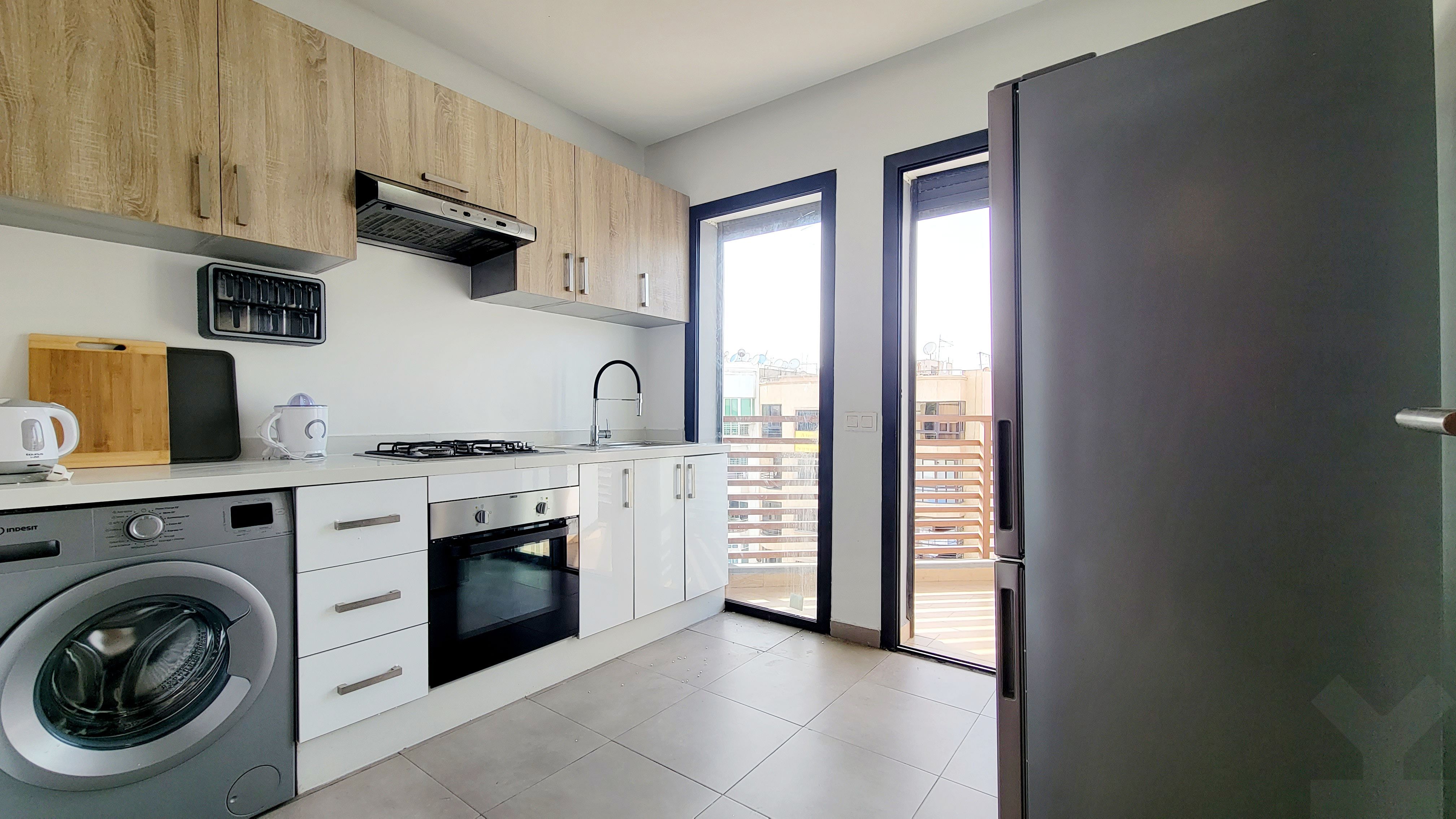 Appartement 129 m² f Hopitaux — 16