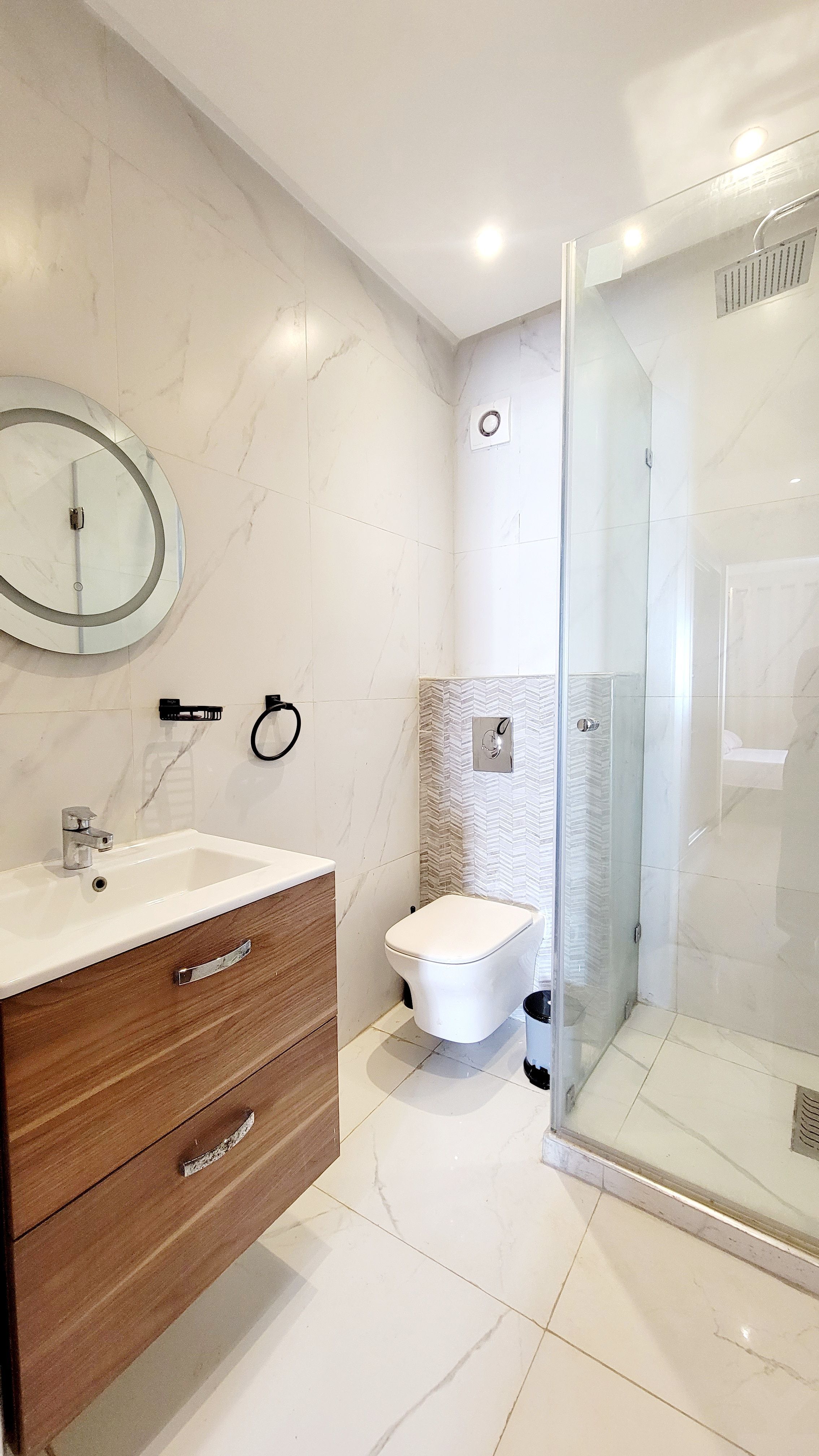 Appartement 129 m² f Hopitaux — 17