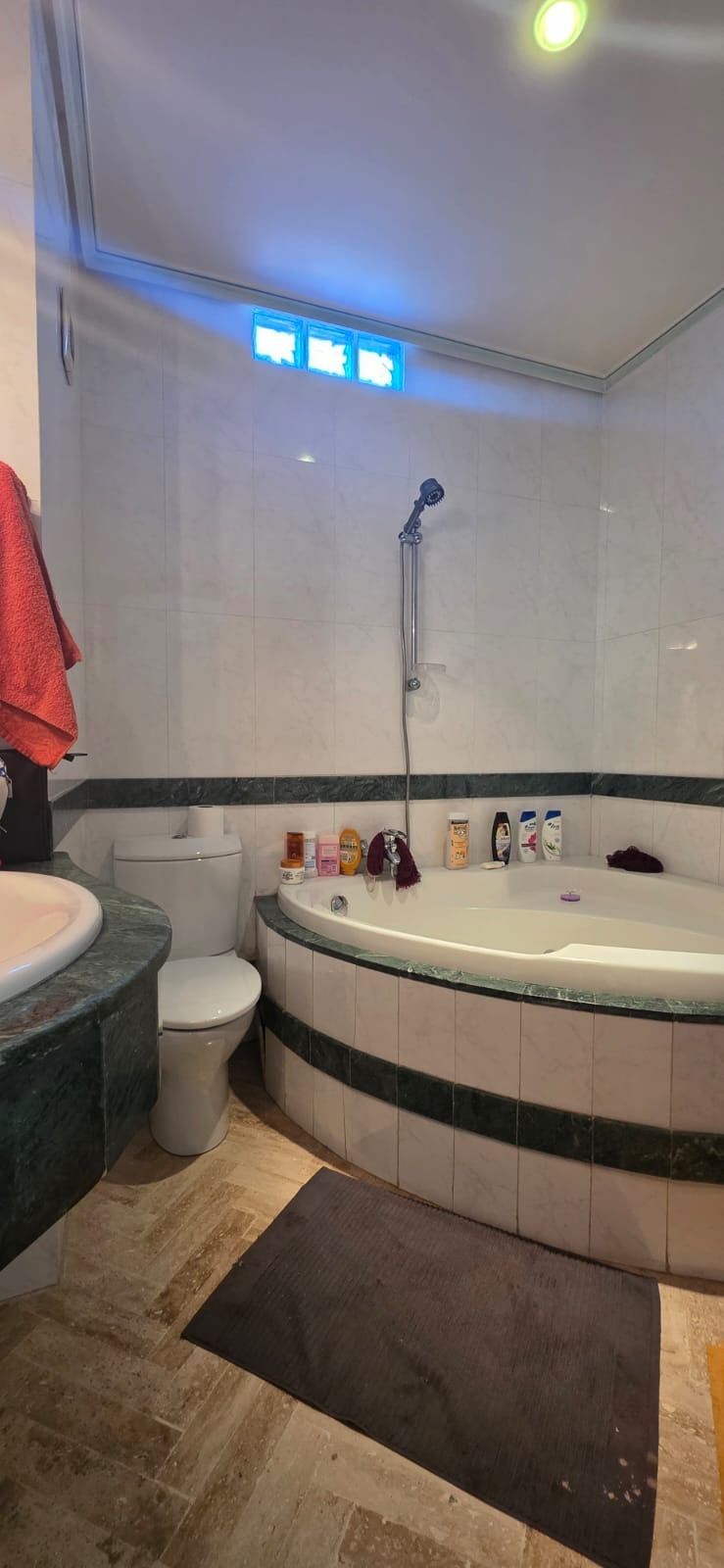Appartement 3 chambres  à vendre de 196 m² — 2
