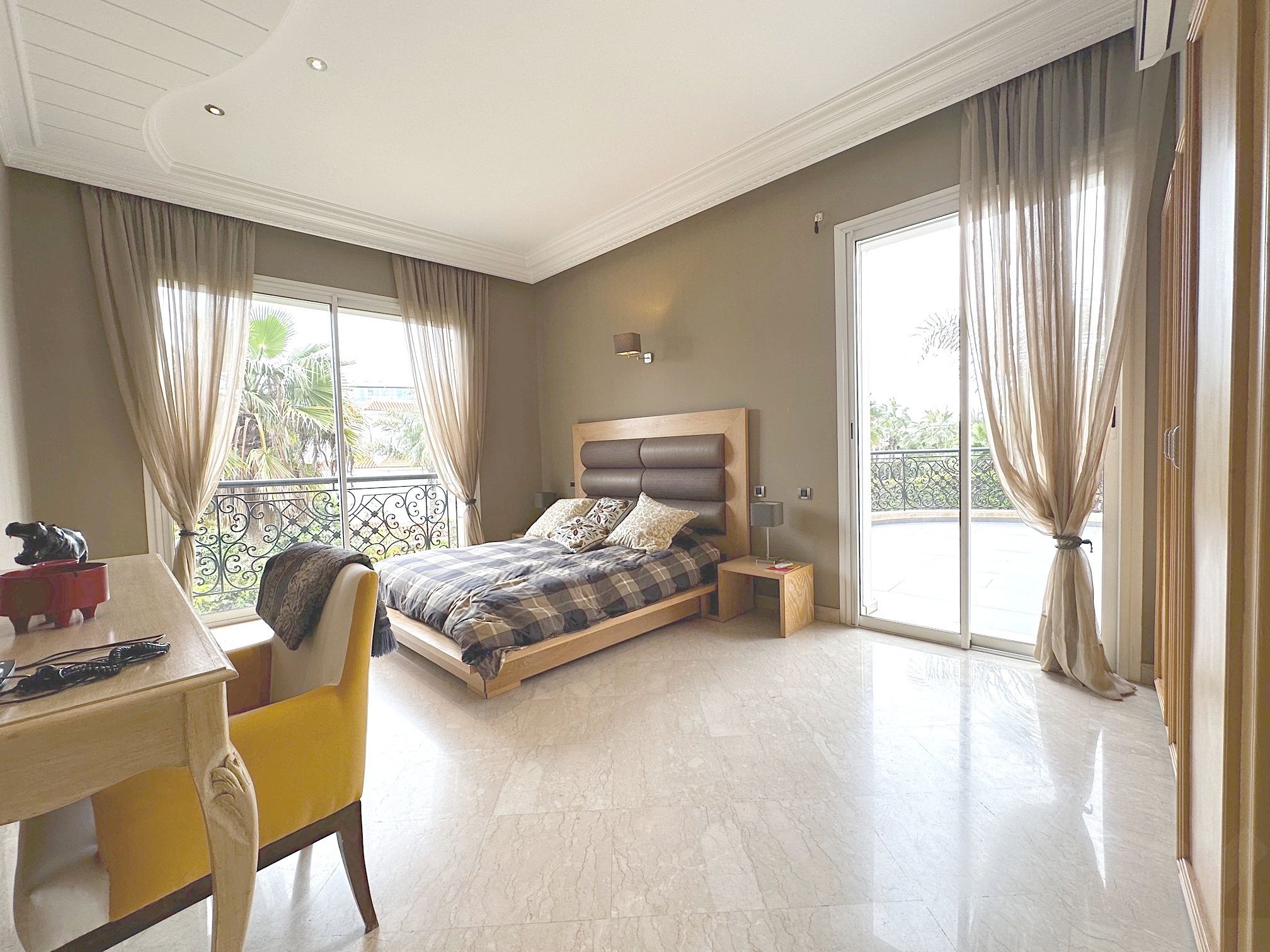 Villa 1034 m² f La Colline — 13