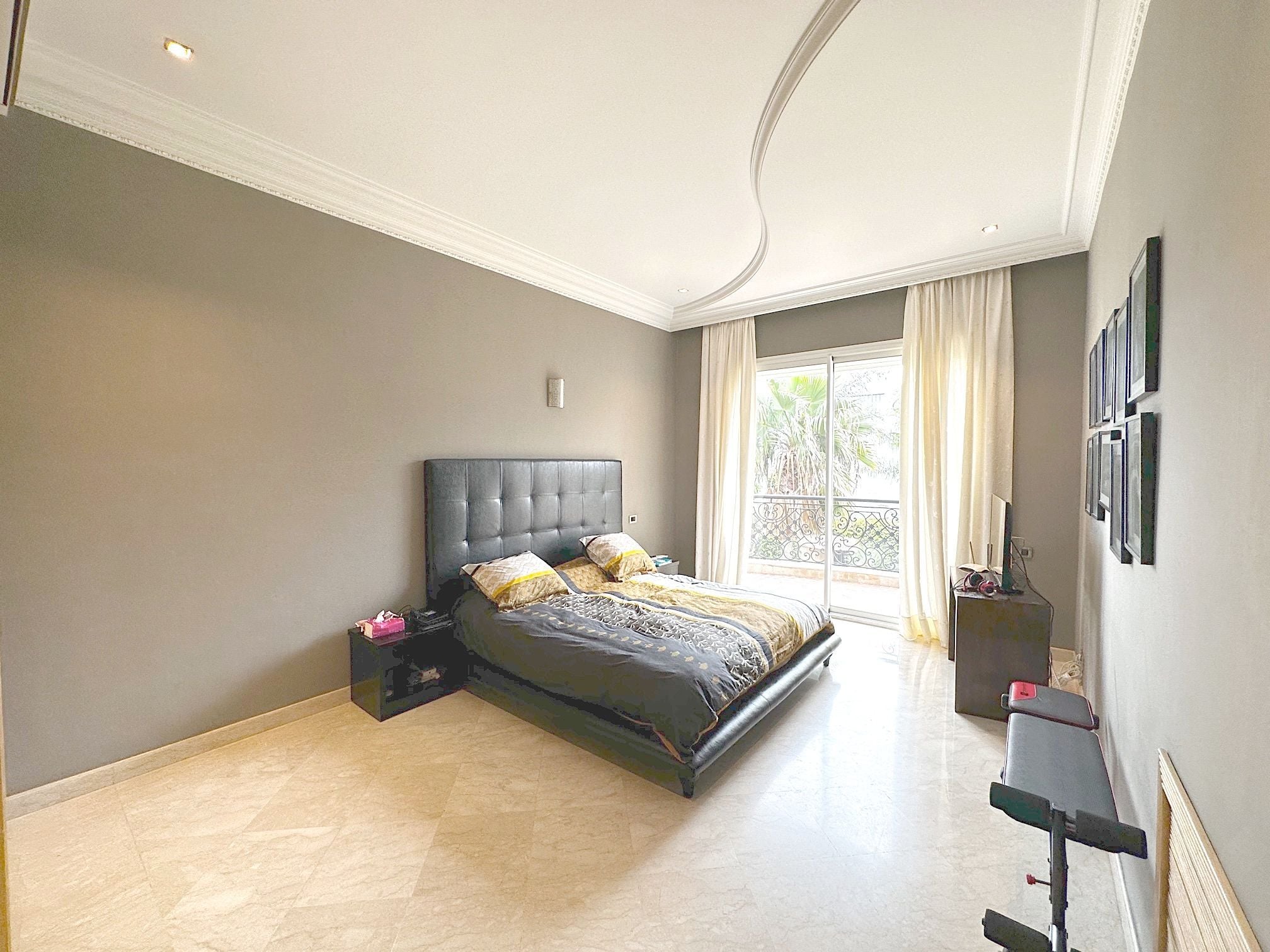 Villa 1034 m² f La Colline — 18